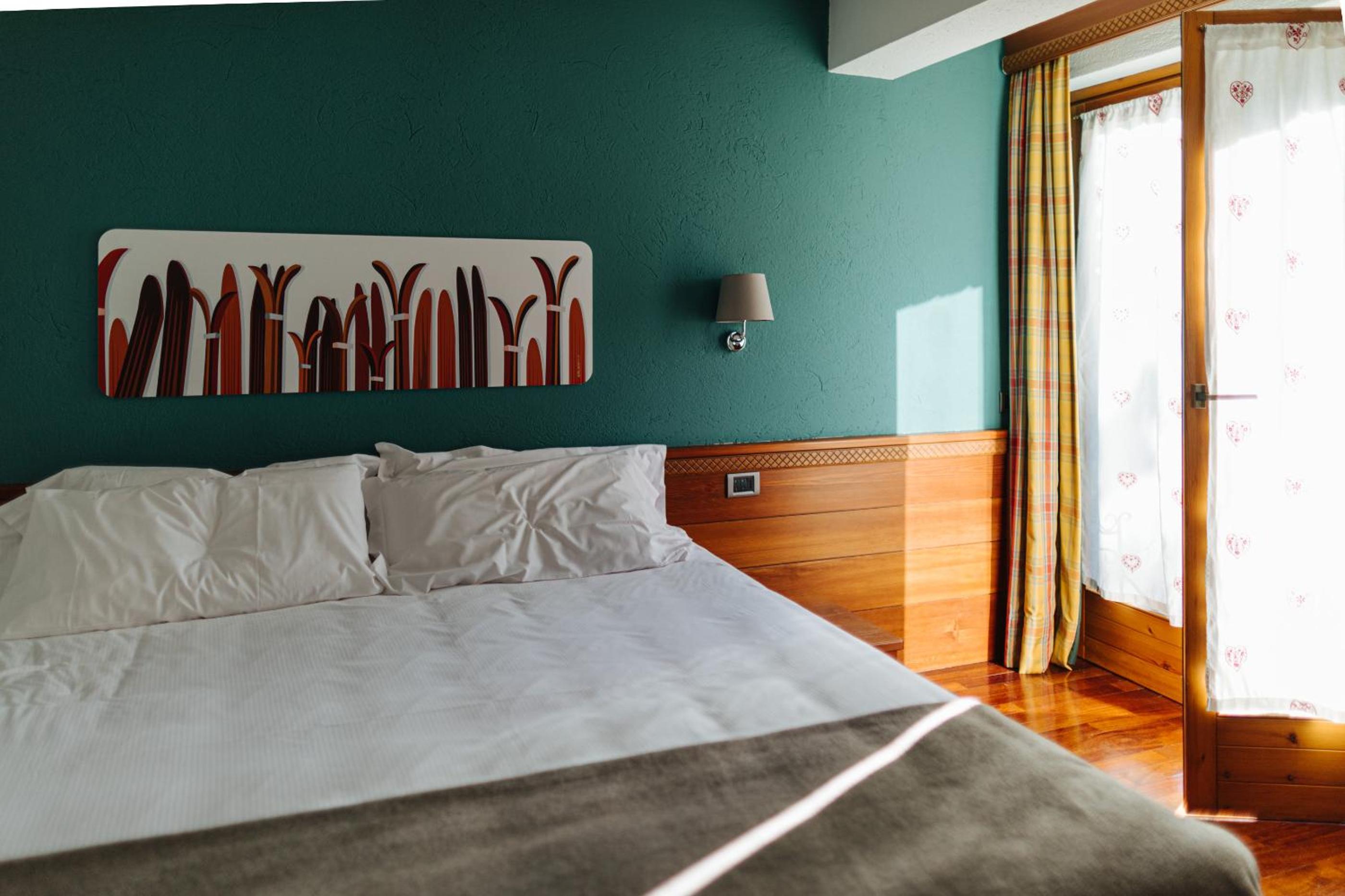 Double or Twin Room - Photo 9