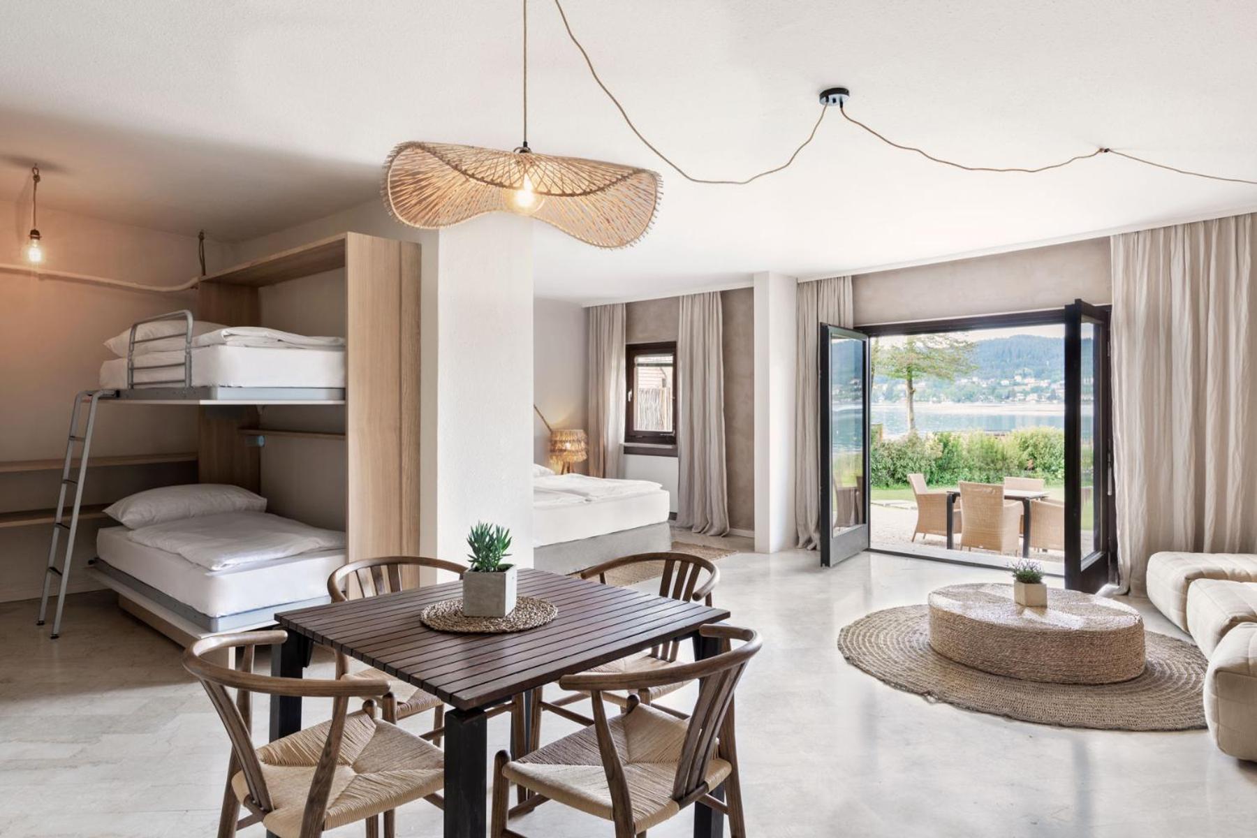 Apartment with Lake View photo 1