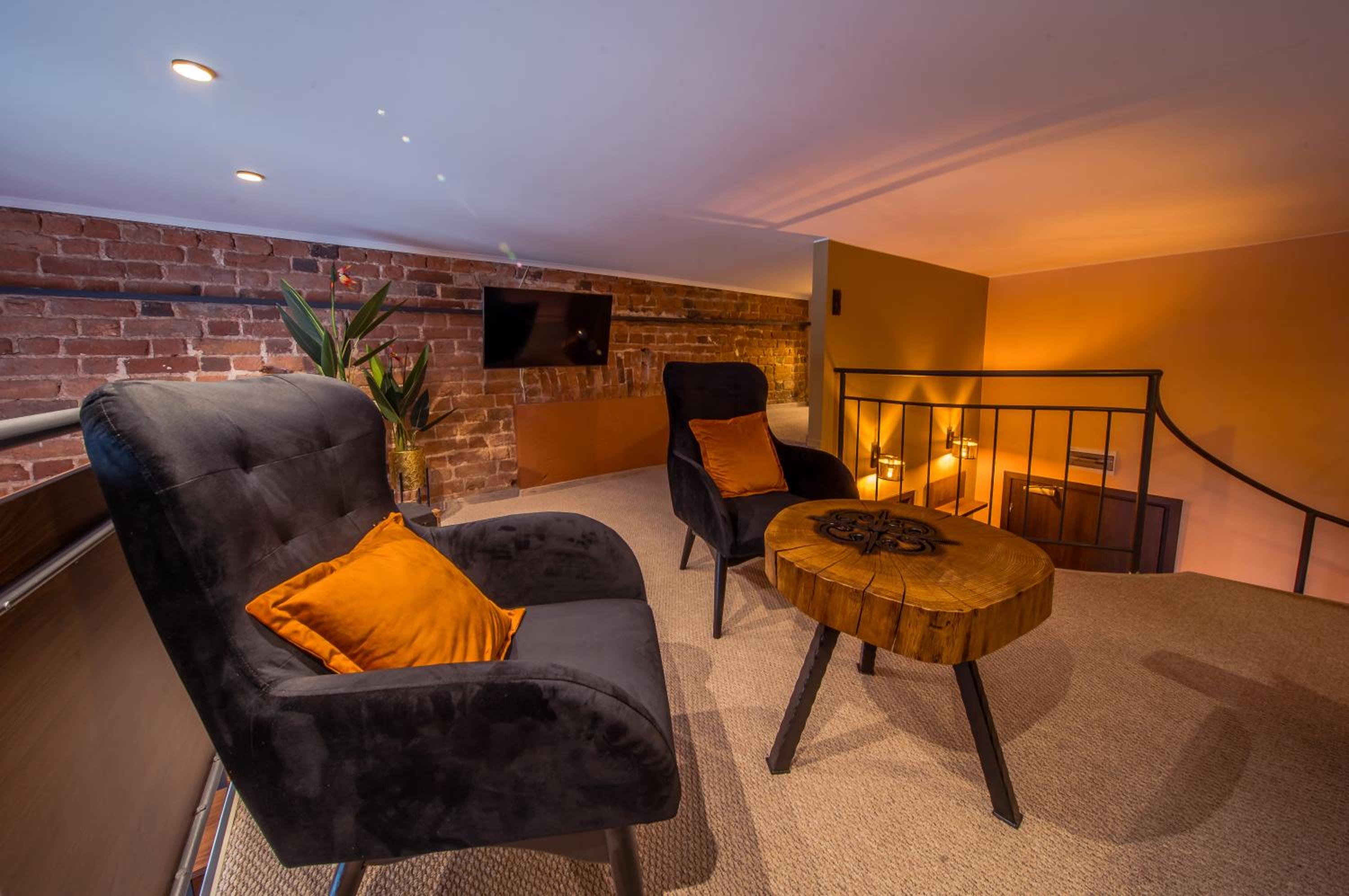 Duplex Apartment - Photo 1