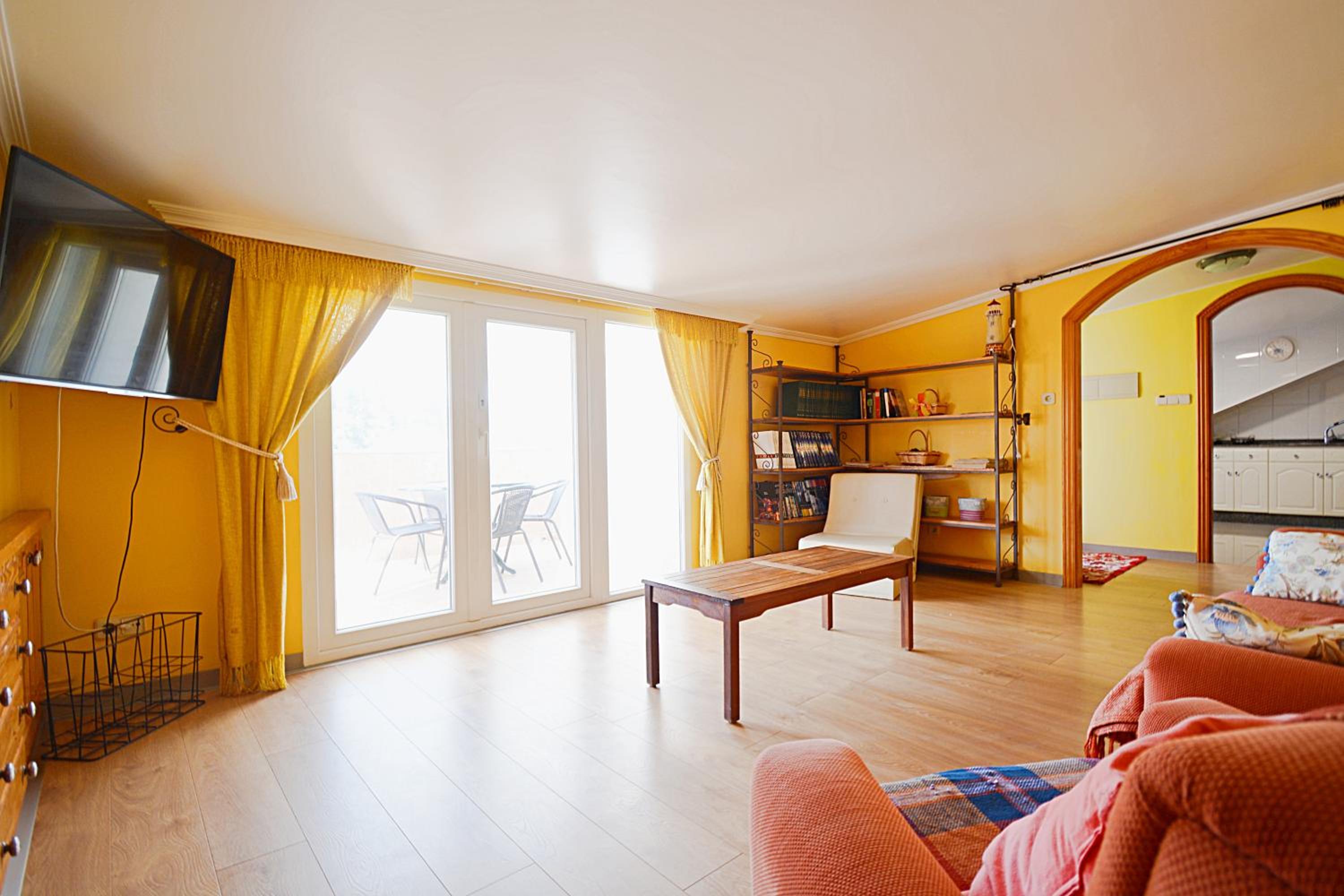 Three-Bedroom Apartment photo 2