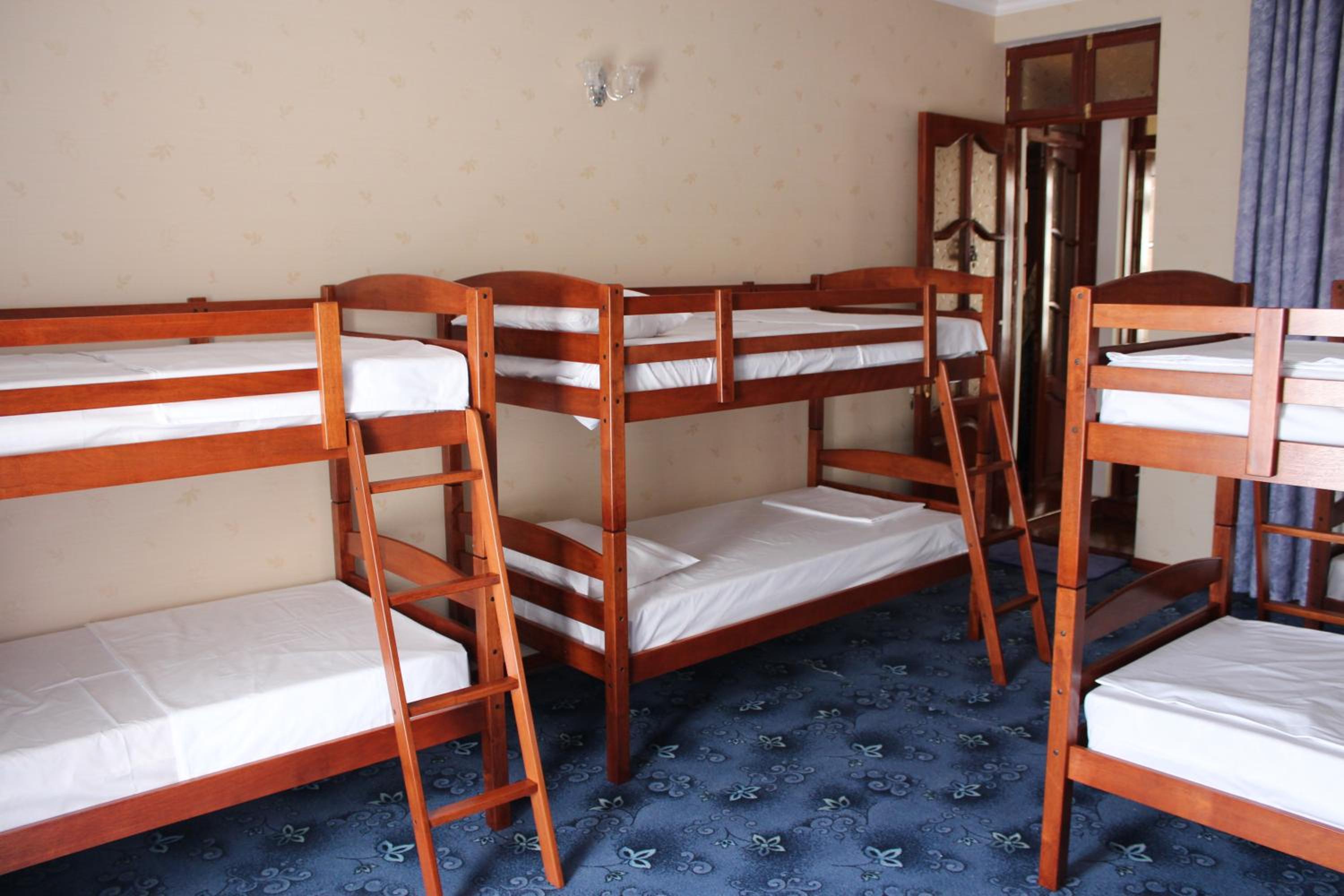 Bed in 6-Bed Dormitory Room photo 1