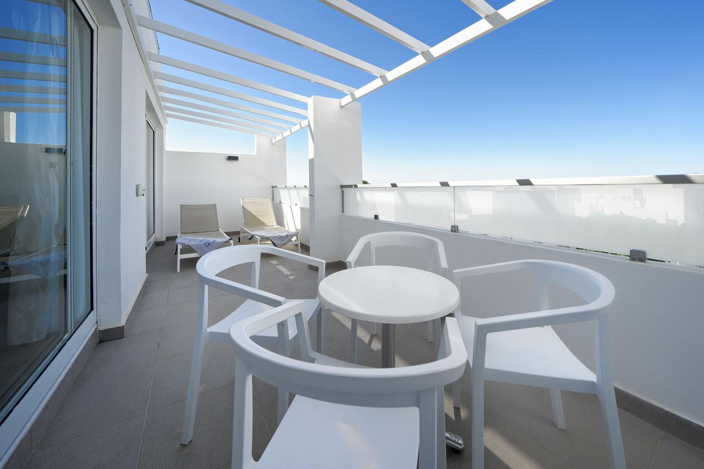 Family Suite (2 Bedrooms)
