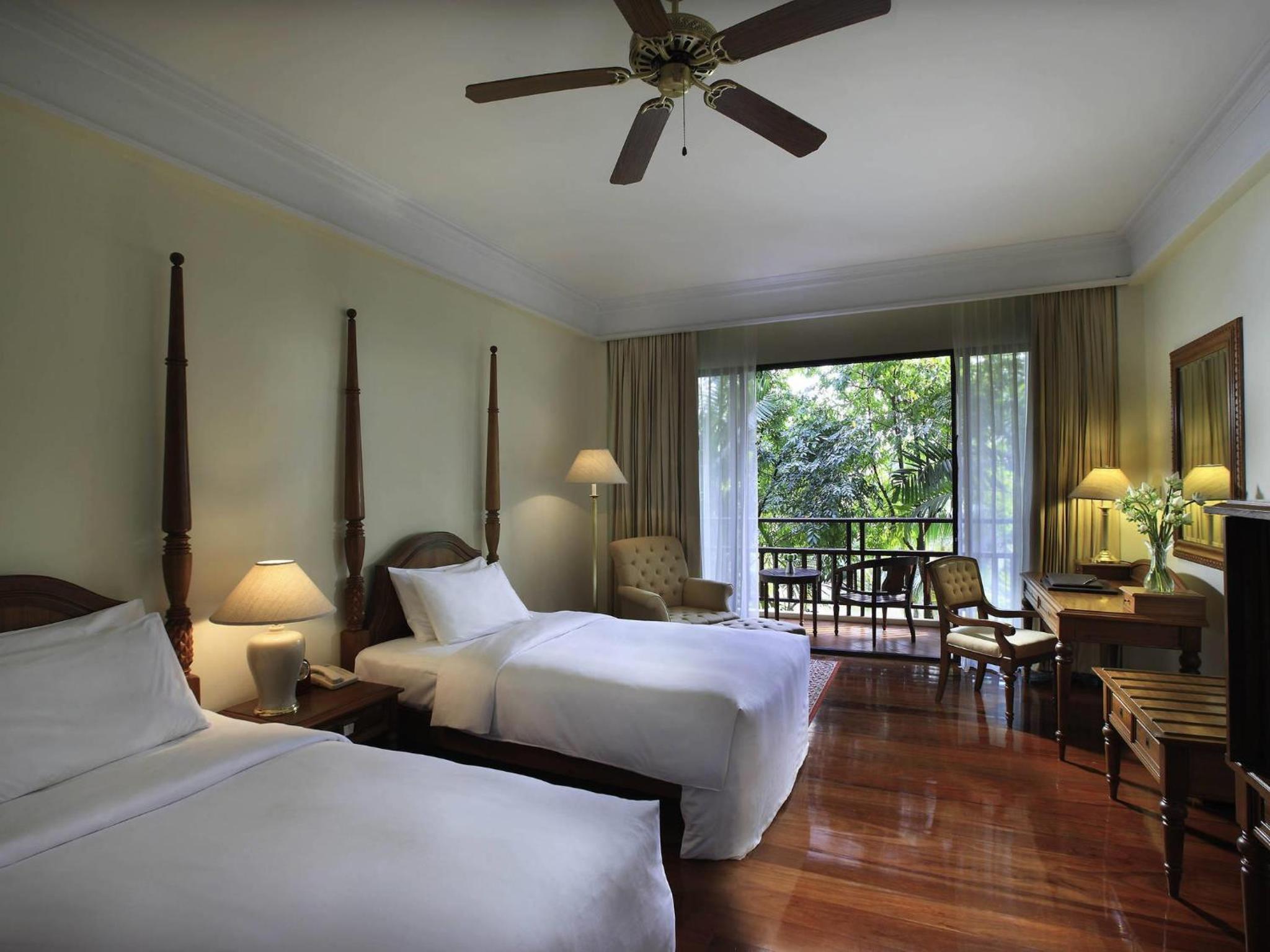 Luxury Twin Room photo 1