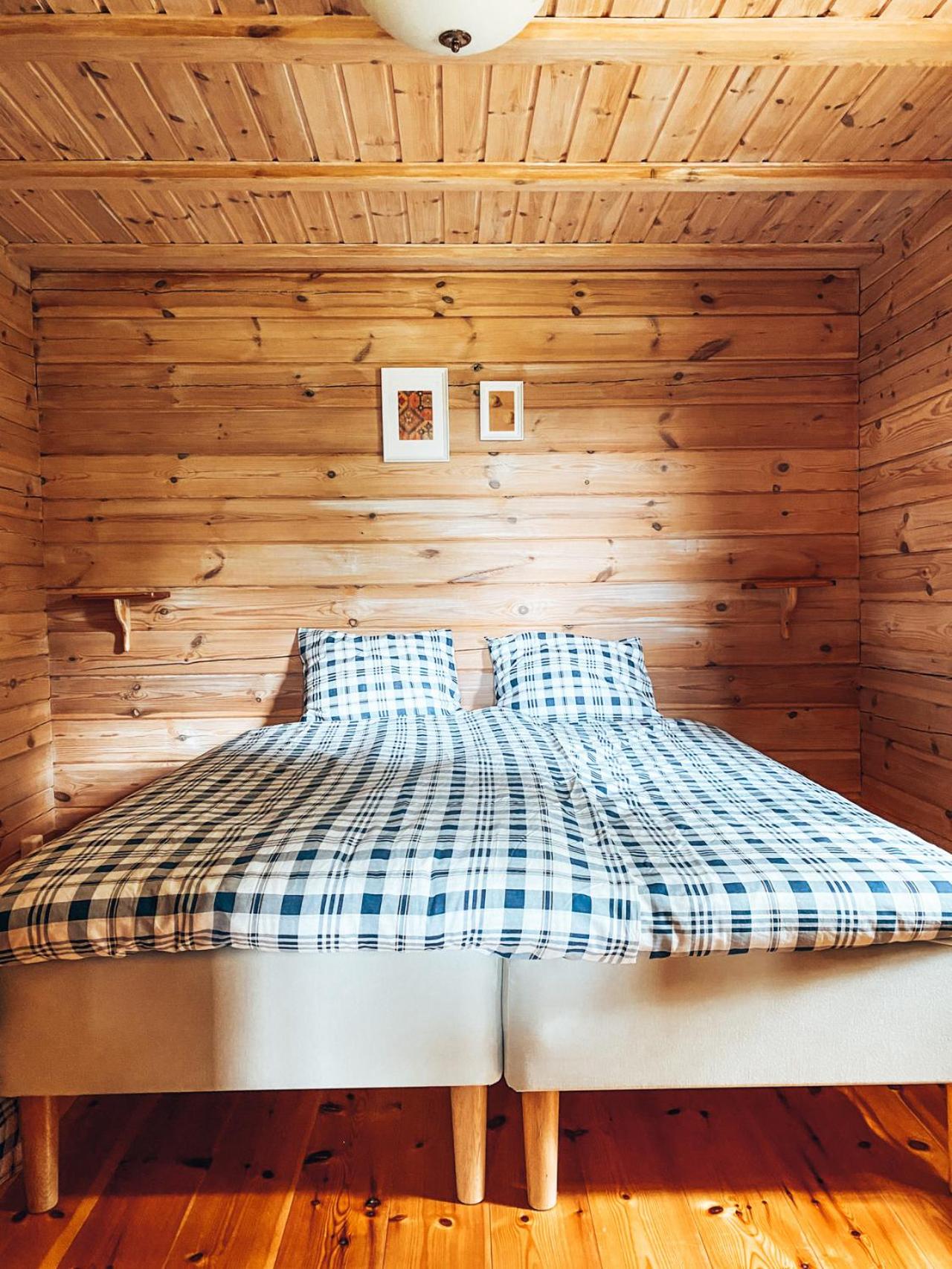One-Bedroom Cottage - Photo 5