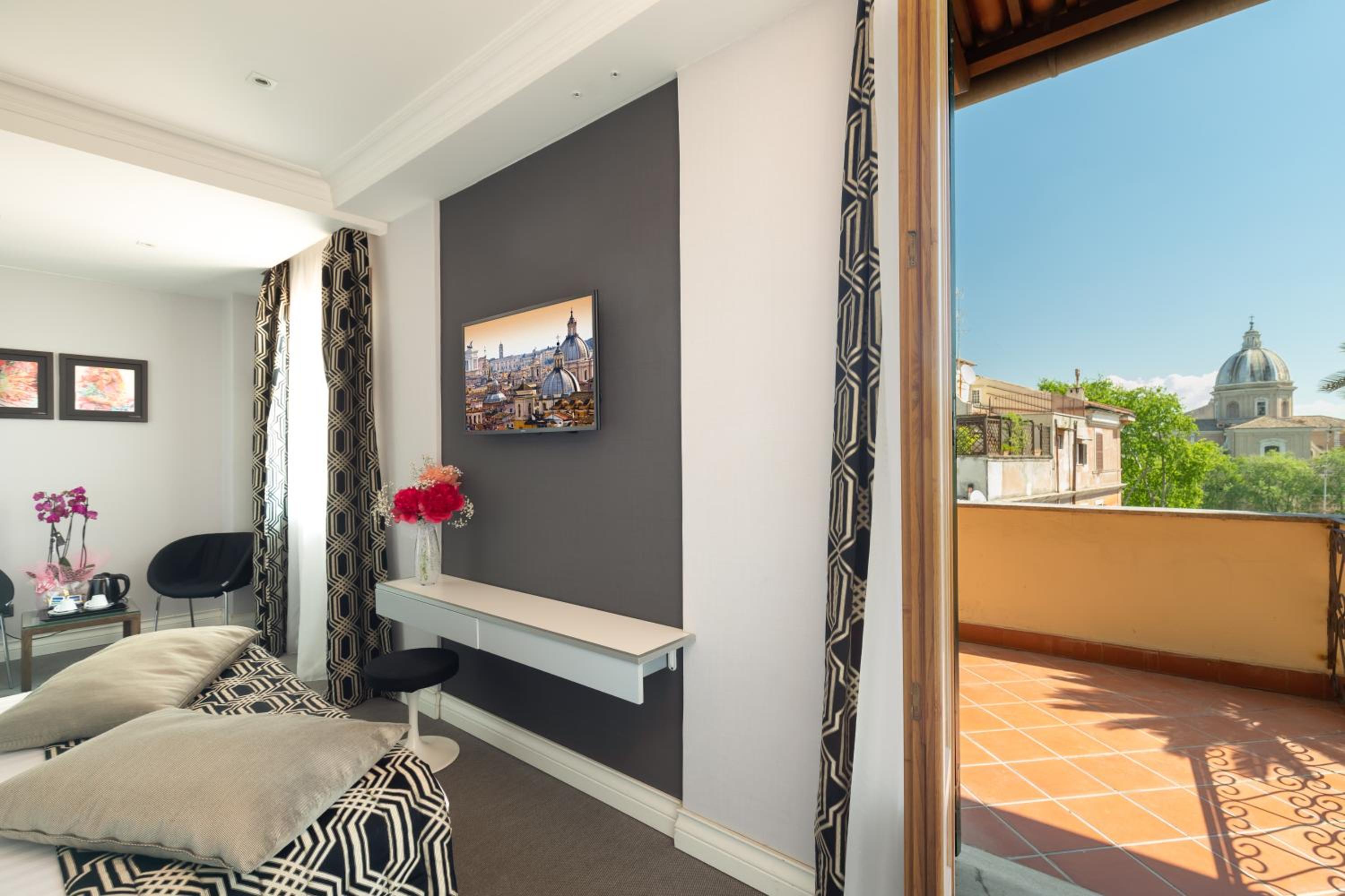 Superior Double or Twin Room with Terrace photo 2