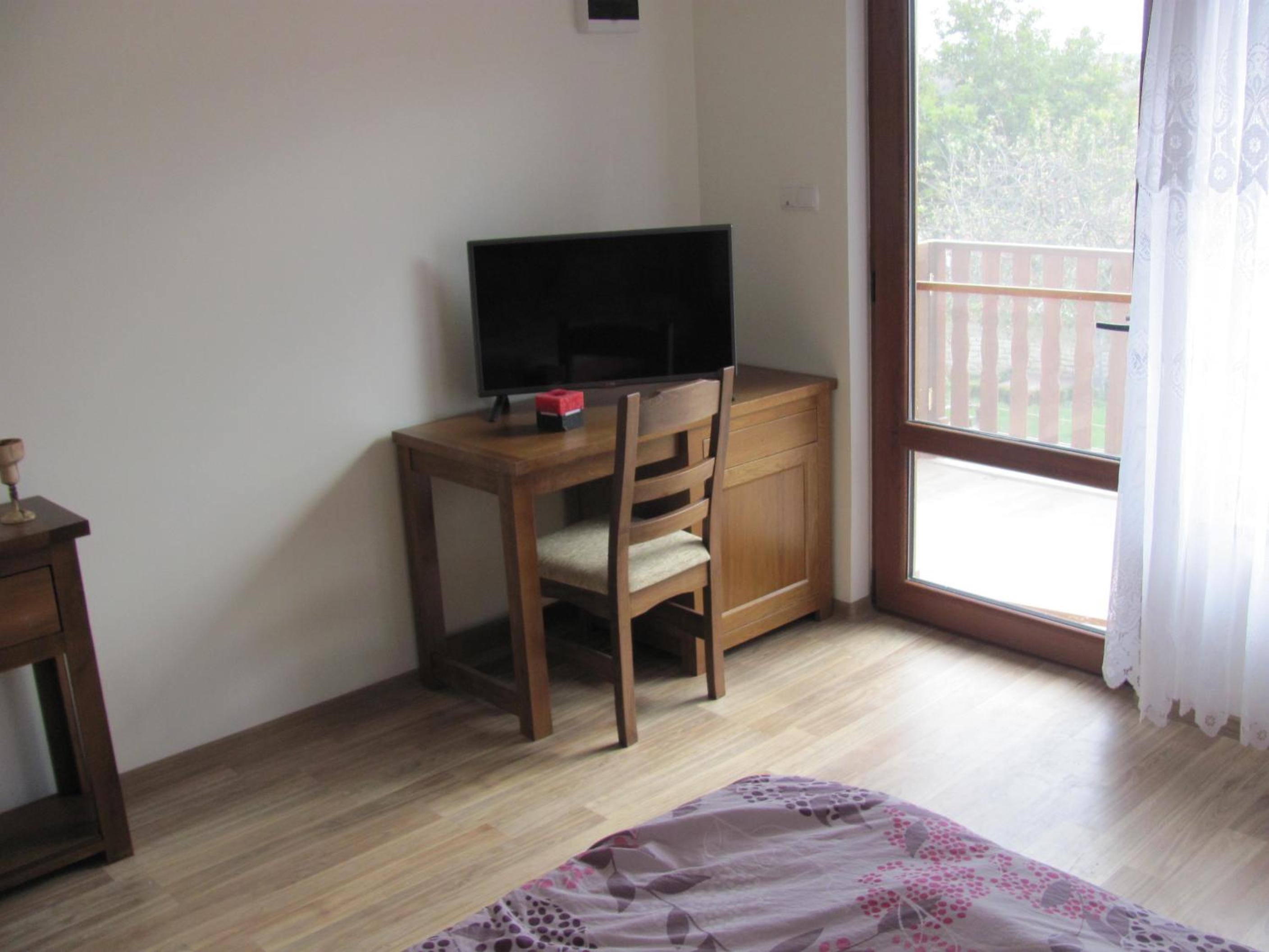 Double or Twin Room with Garden View photo 2