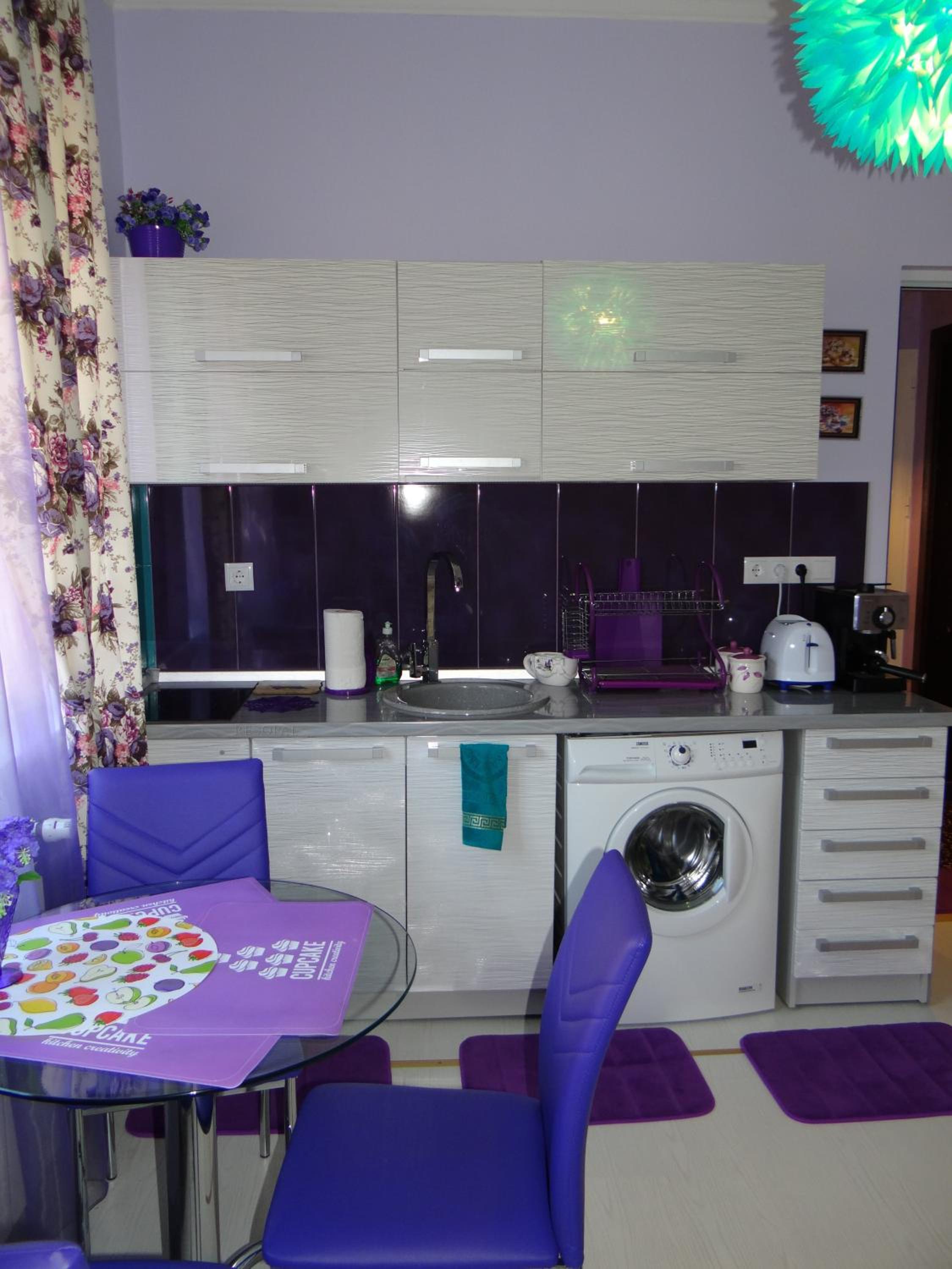 Superior One-Bedroom Apartment - Photo 6