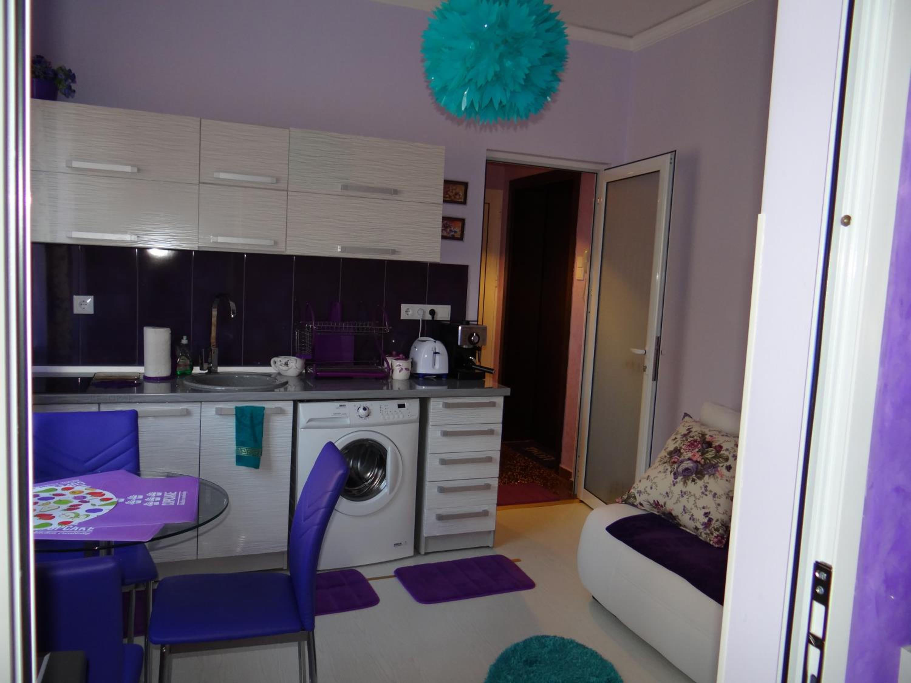 Superior One-Bedroom Apartment - Photo 7