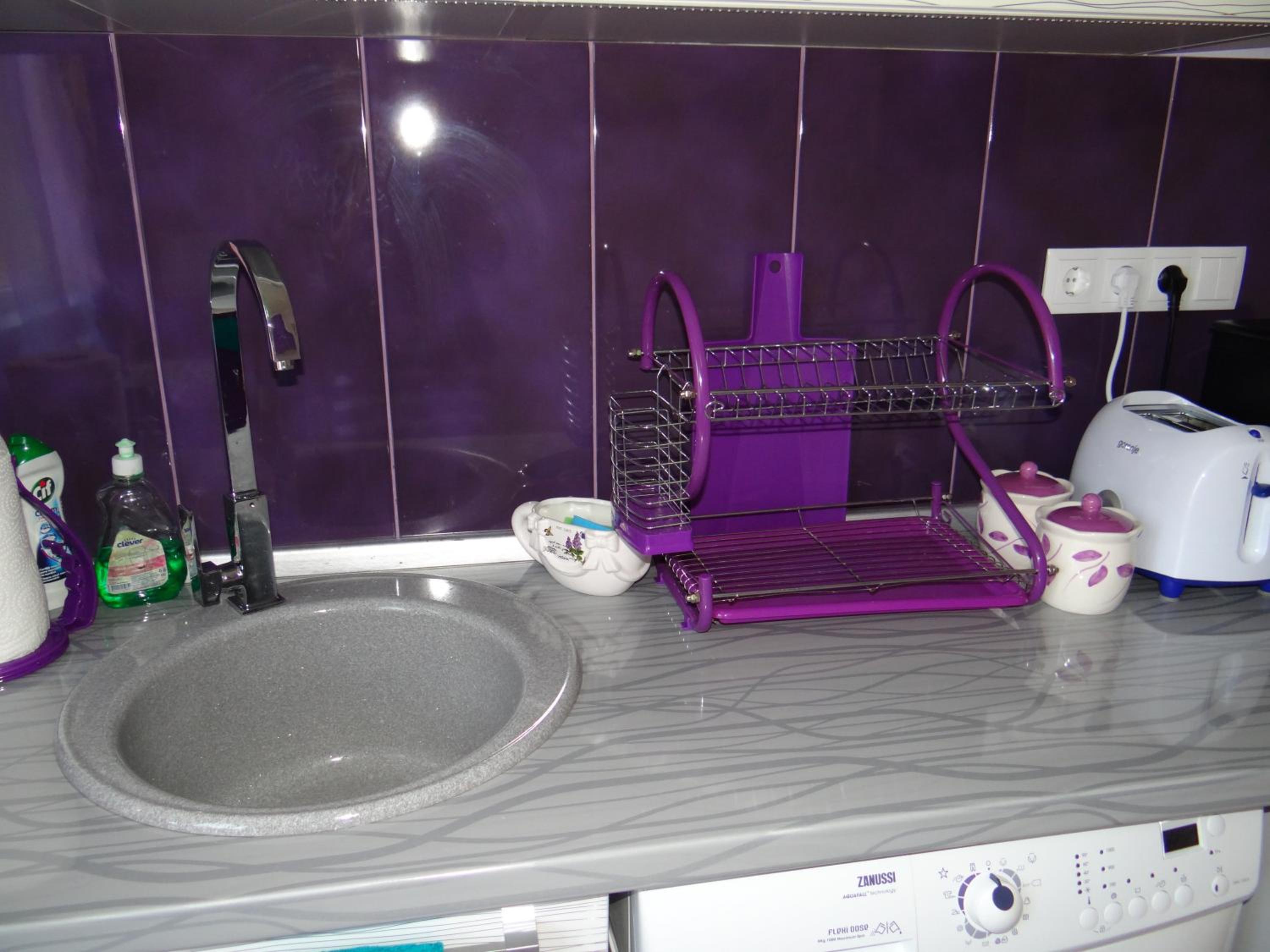 Superior One-Bedroom Apartment - Photo 13