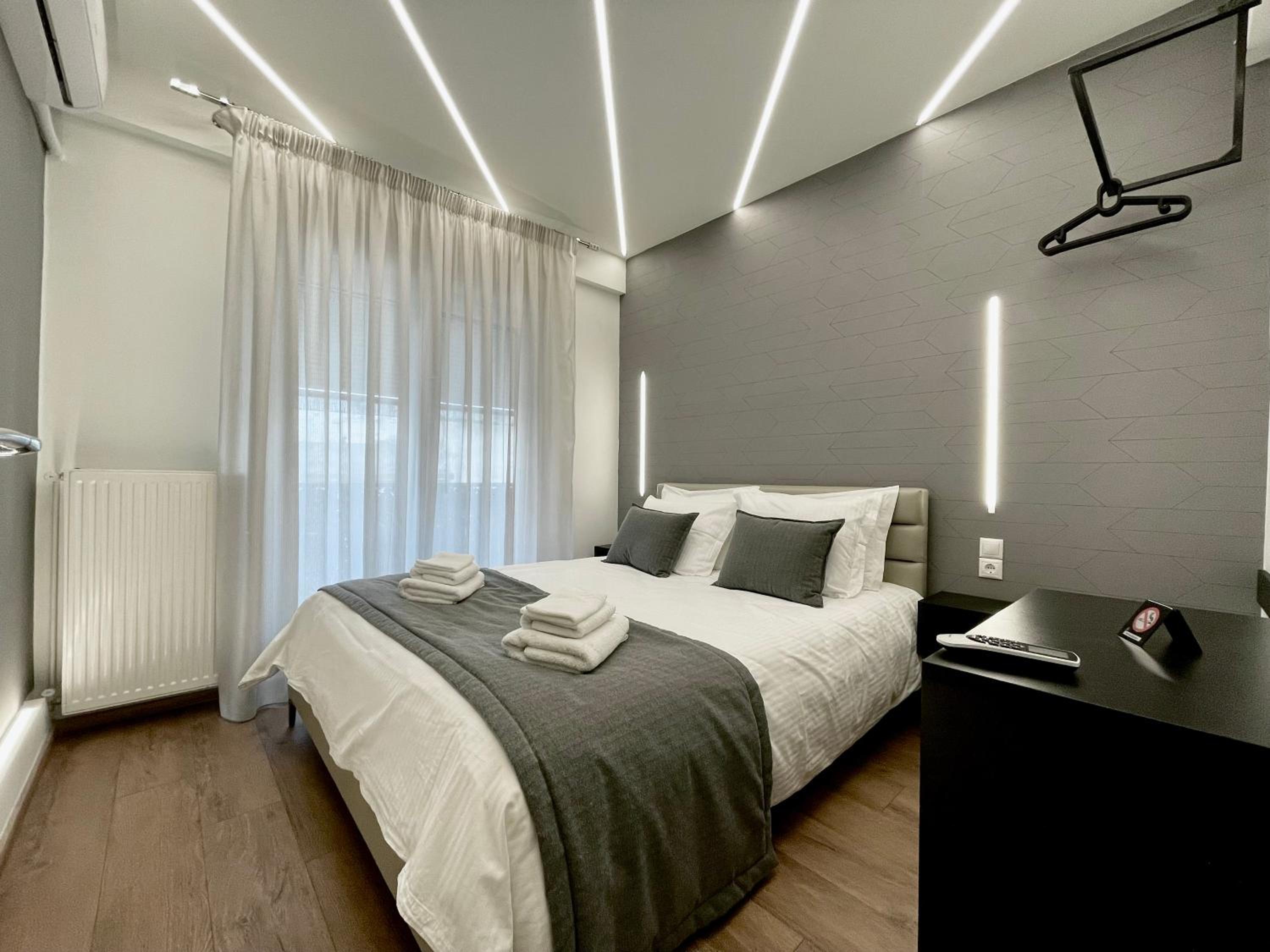 One-Bedroom Apartment - Photo 20