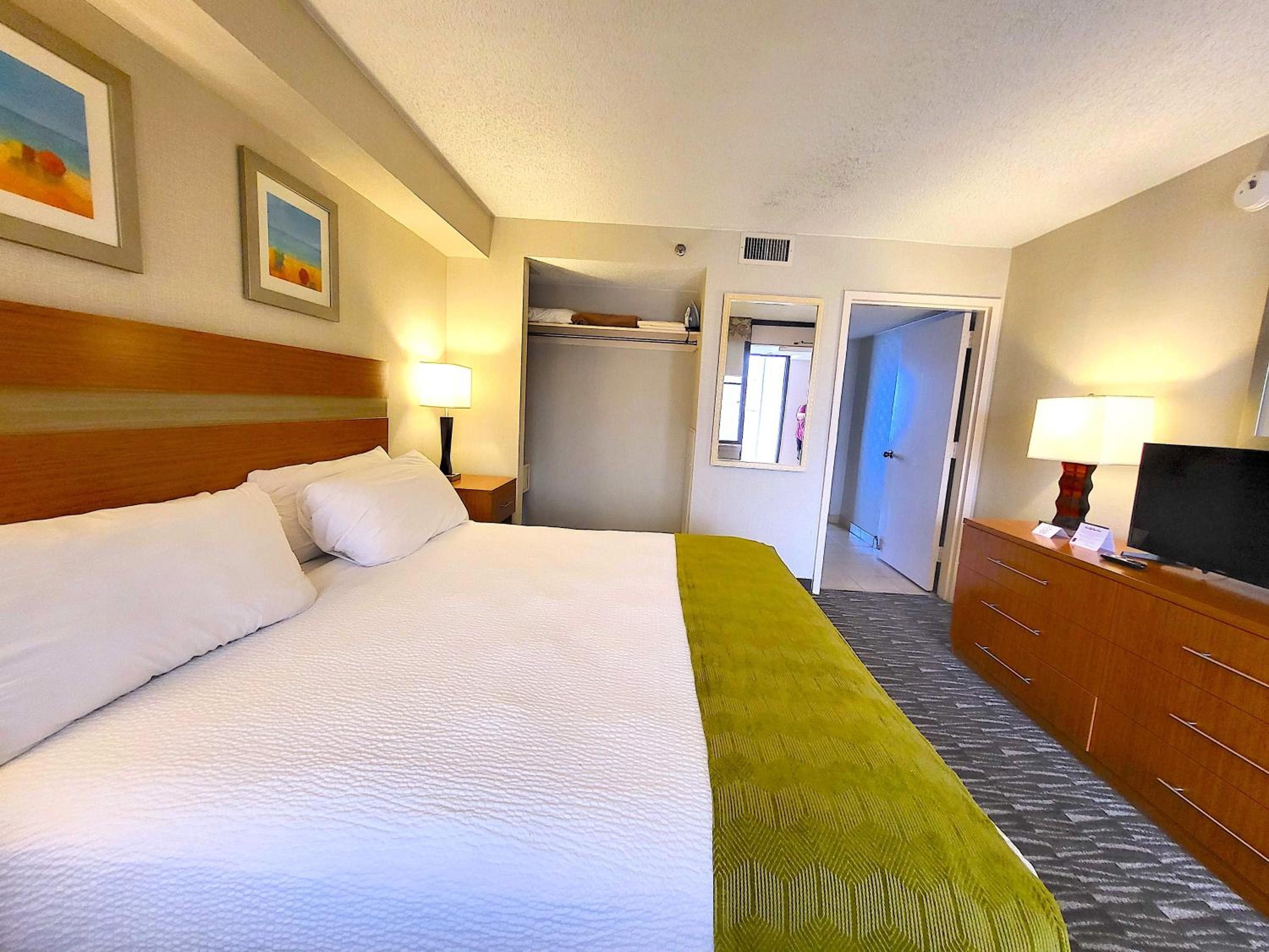 Superior Suite with Sea View - Oceanfront - Private Balcony