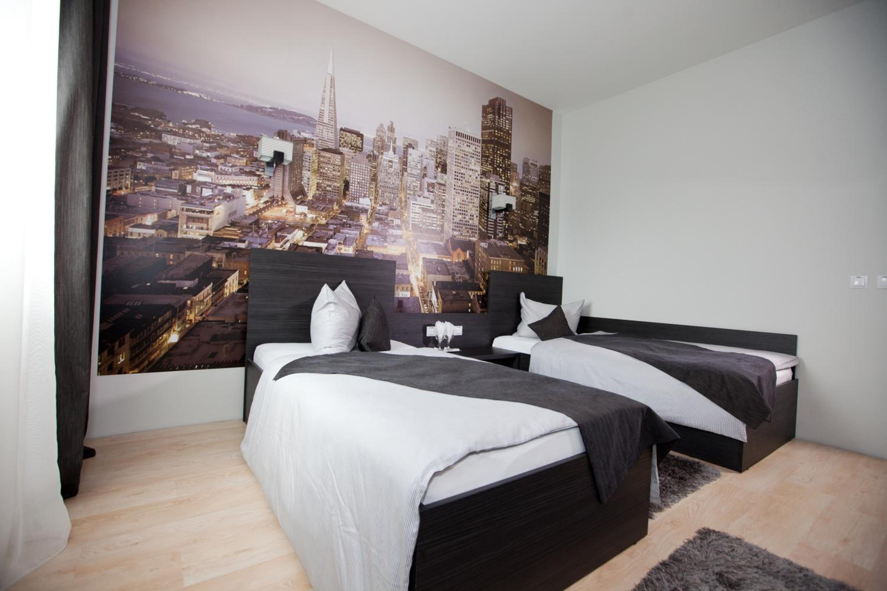 Deluxe Twin Room photo 3