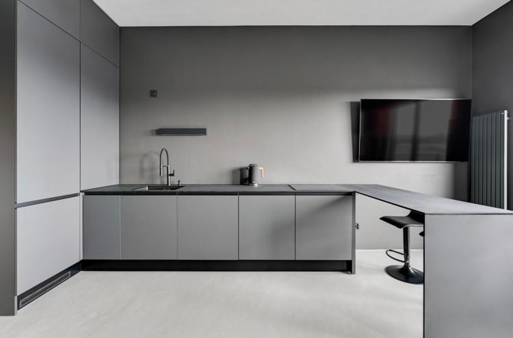 One-Bedroom Apartment - Photo 13
