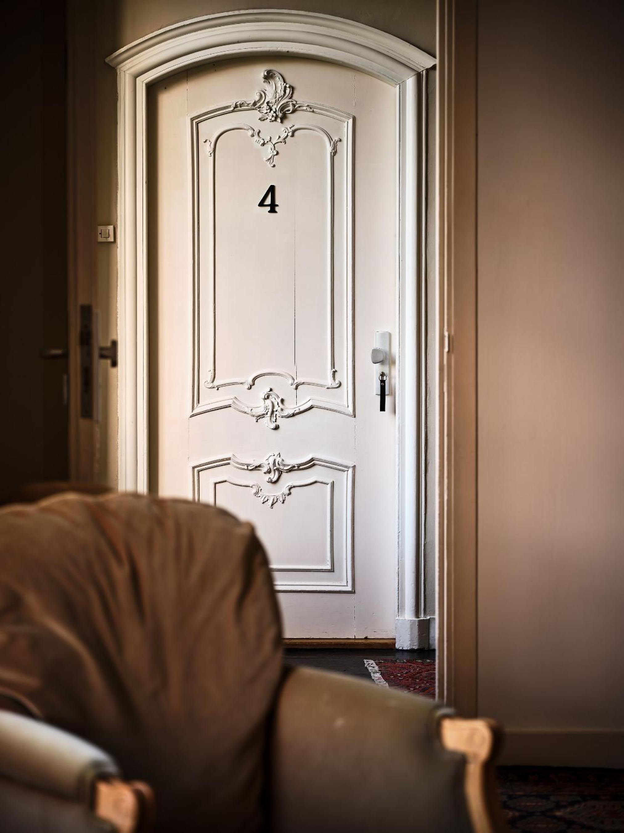 Deluxe Suite - Photo 11