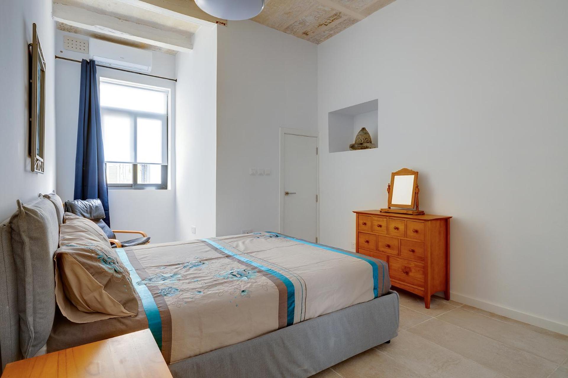 Two-Bedroom Apartment - Photo 15