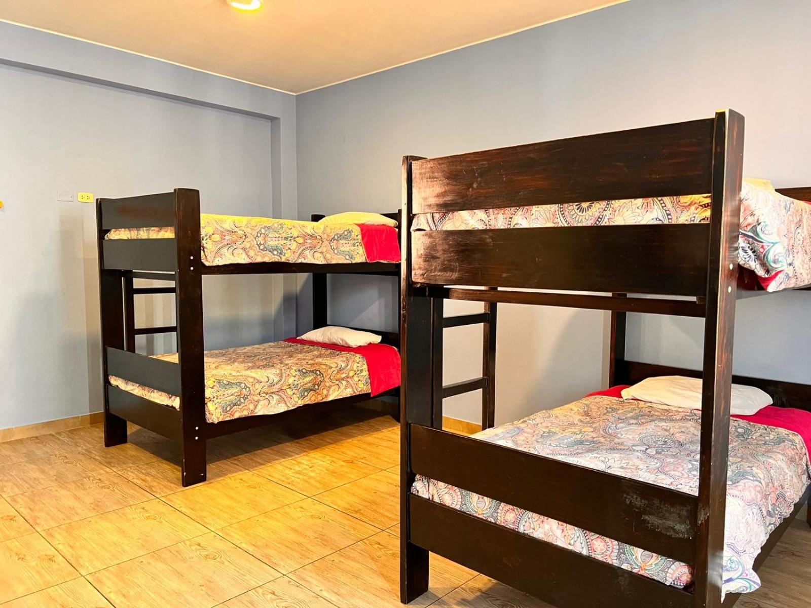 Bed in 6-Bed Mixed Dormitory Room photo 3