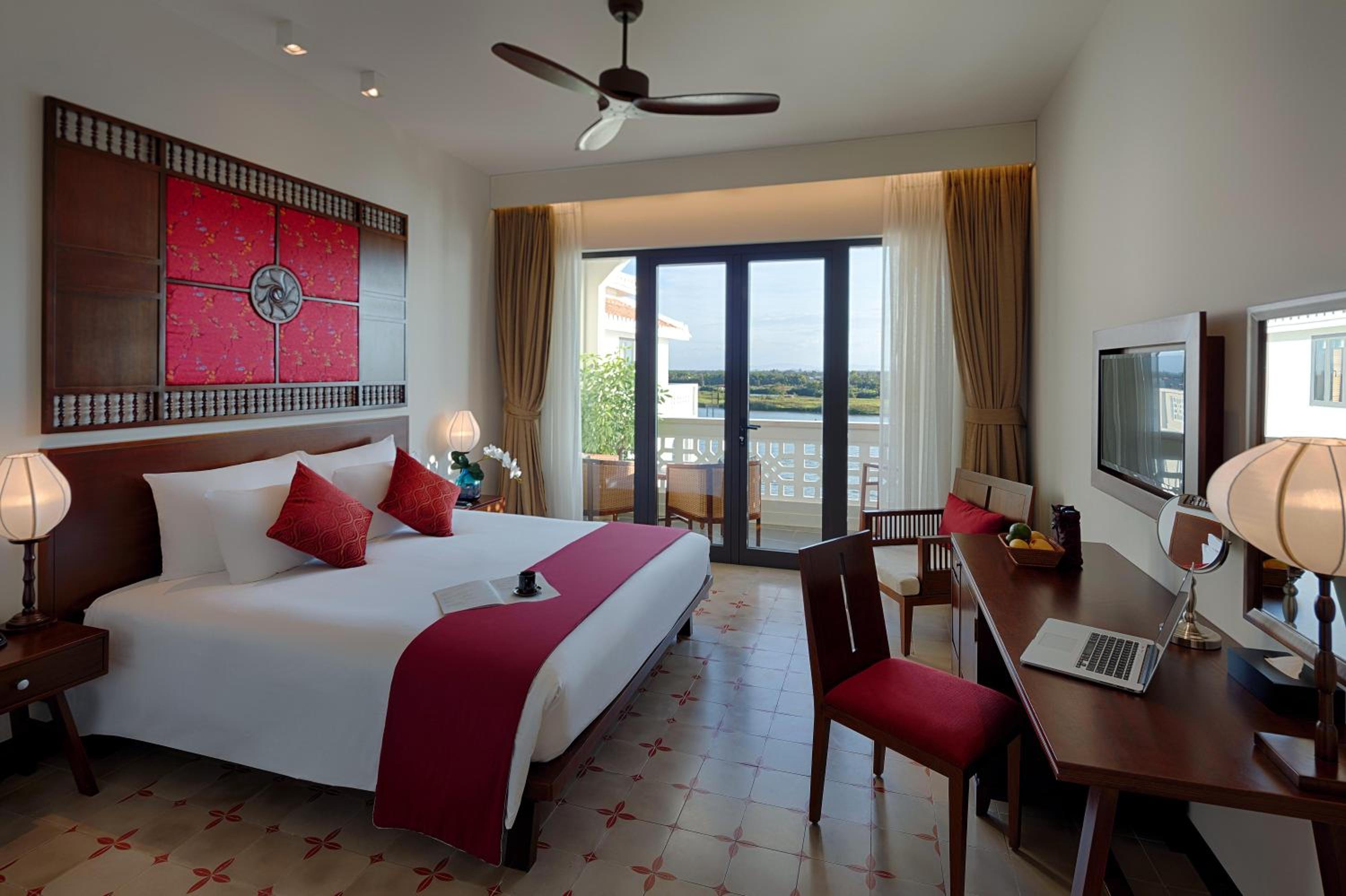 Grand Deluxe Double Pool & River View photo 1