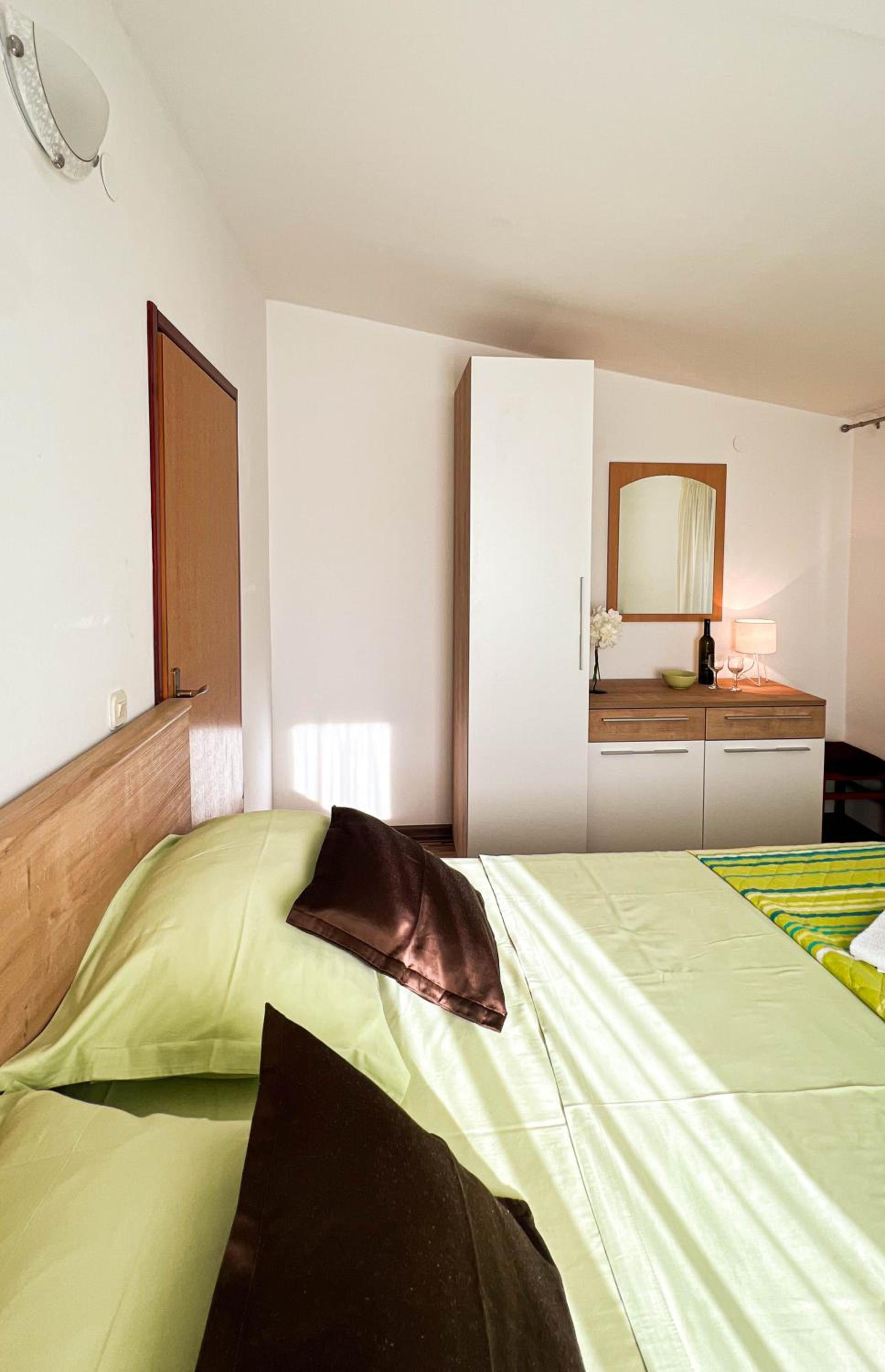 Apartment with Balcony photo 1