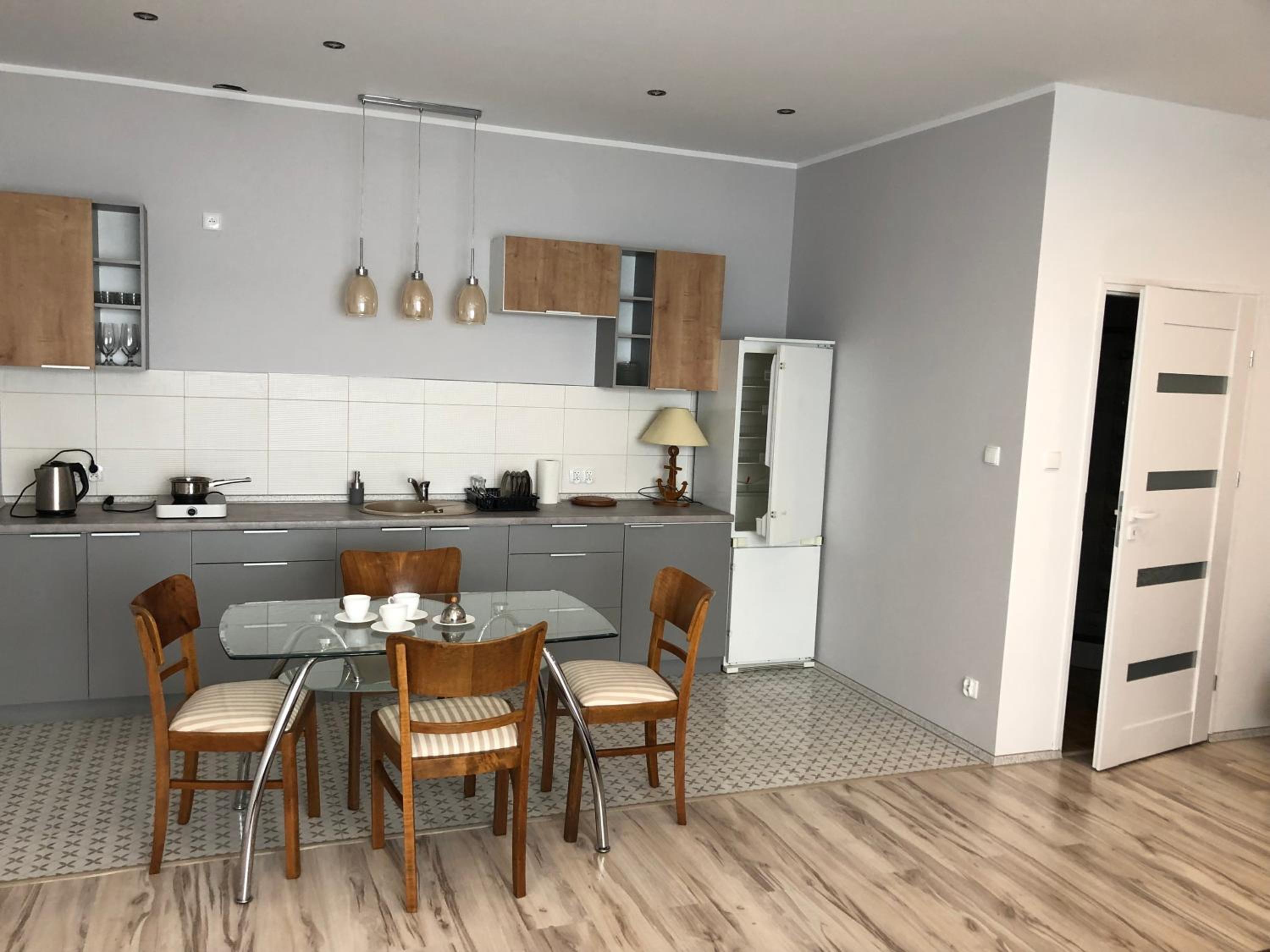One-Bedroom Apartment - Photo 7