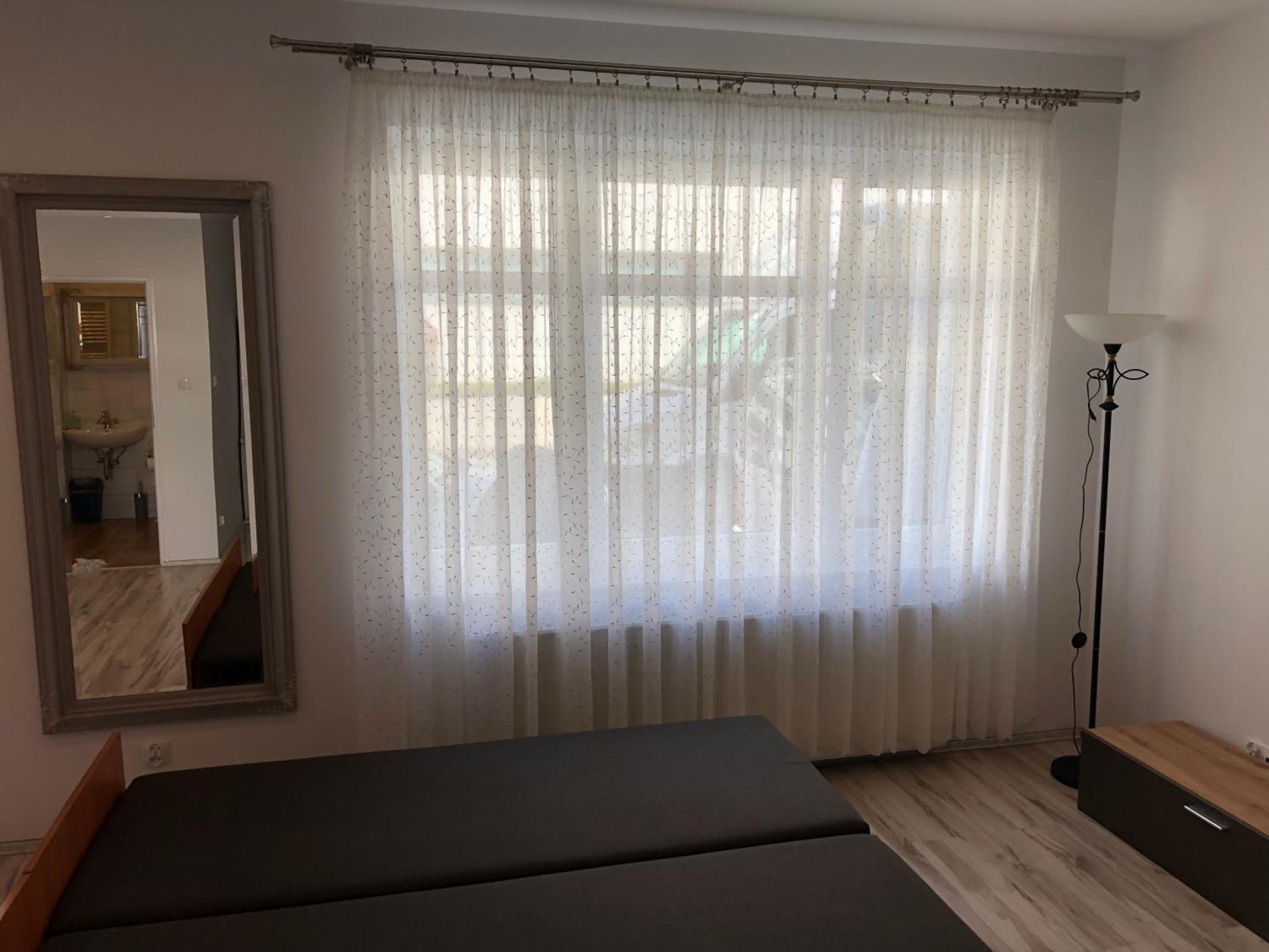 One-Bedroom Apartment - Photo 10
