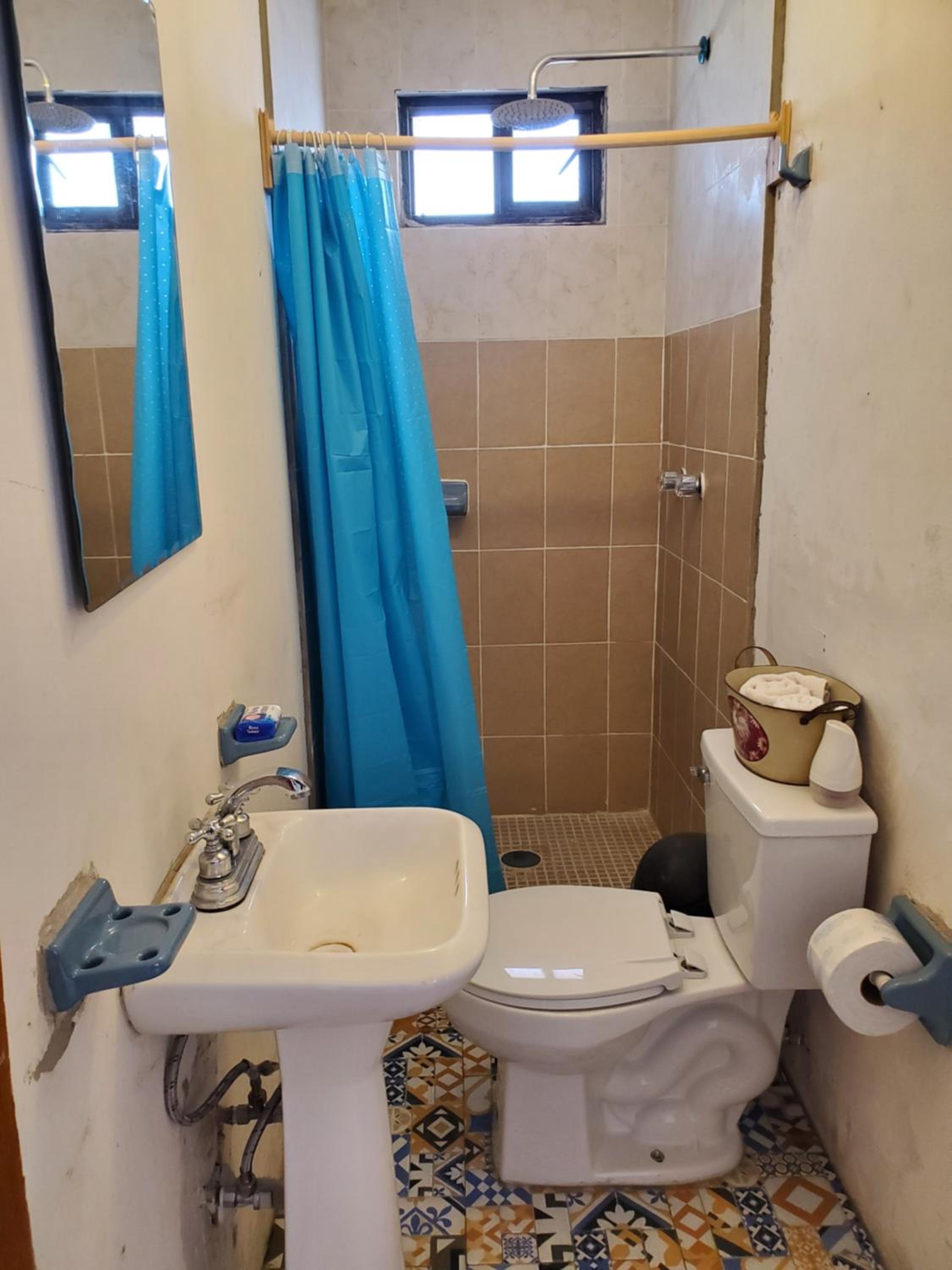 Quadruple Room with Shared Bathroom photo 3