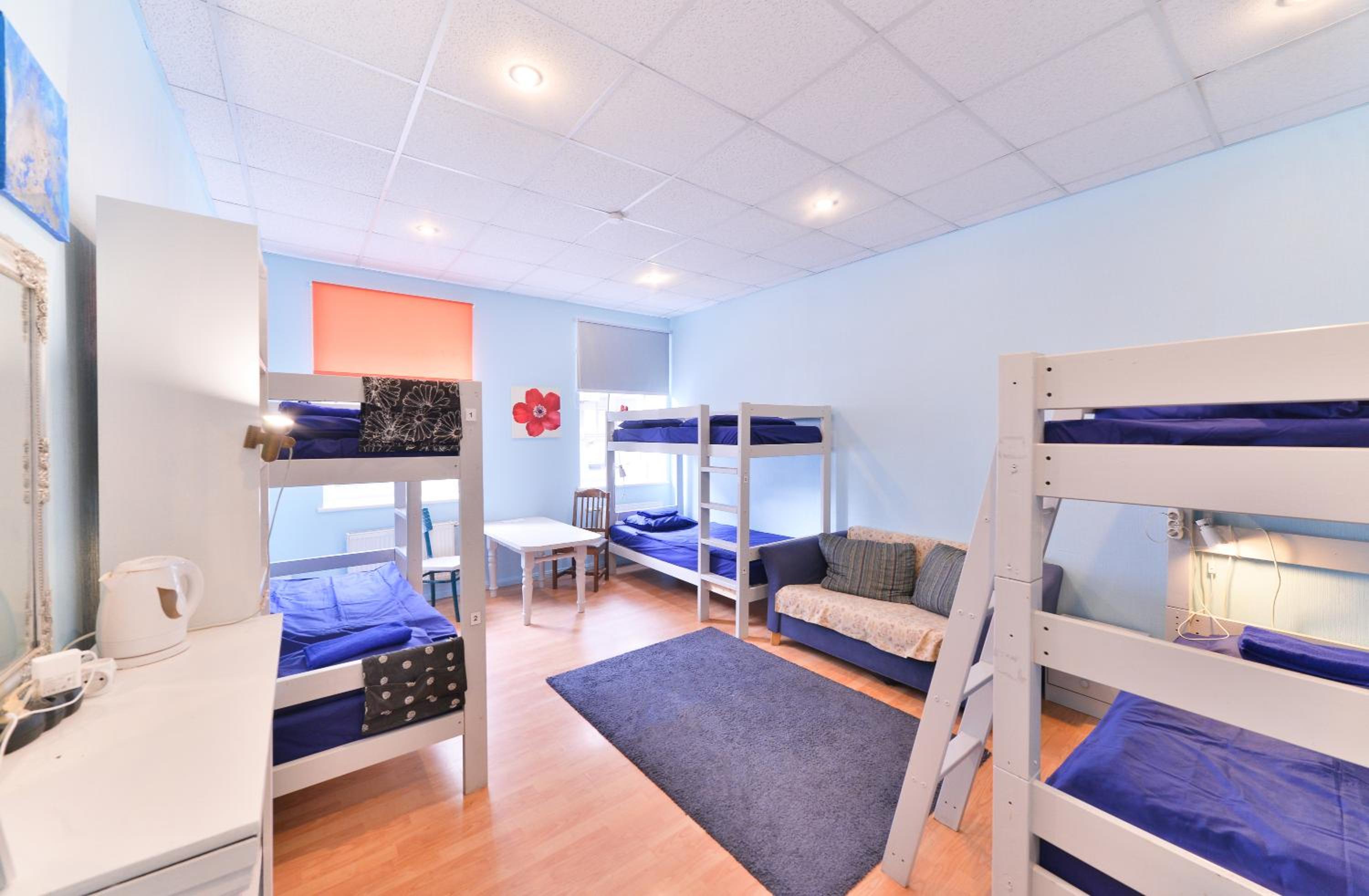 Single Bed in Male Dormitory Room photo 2