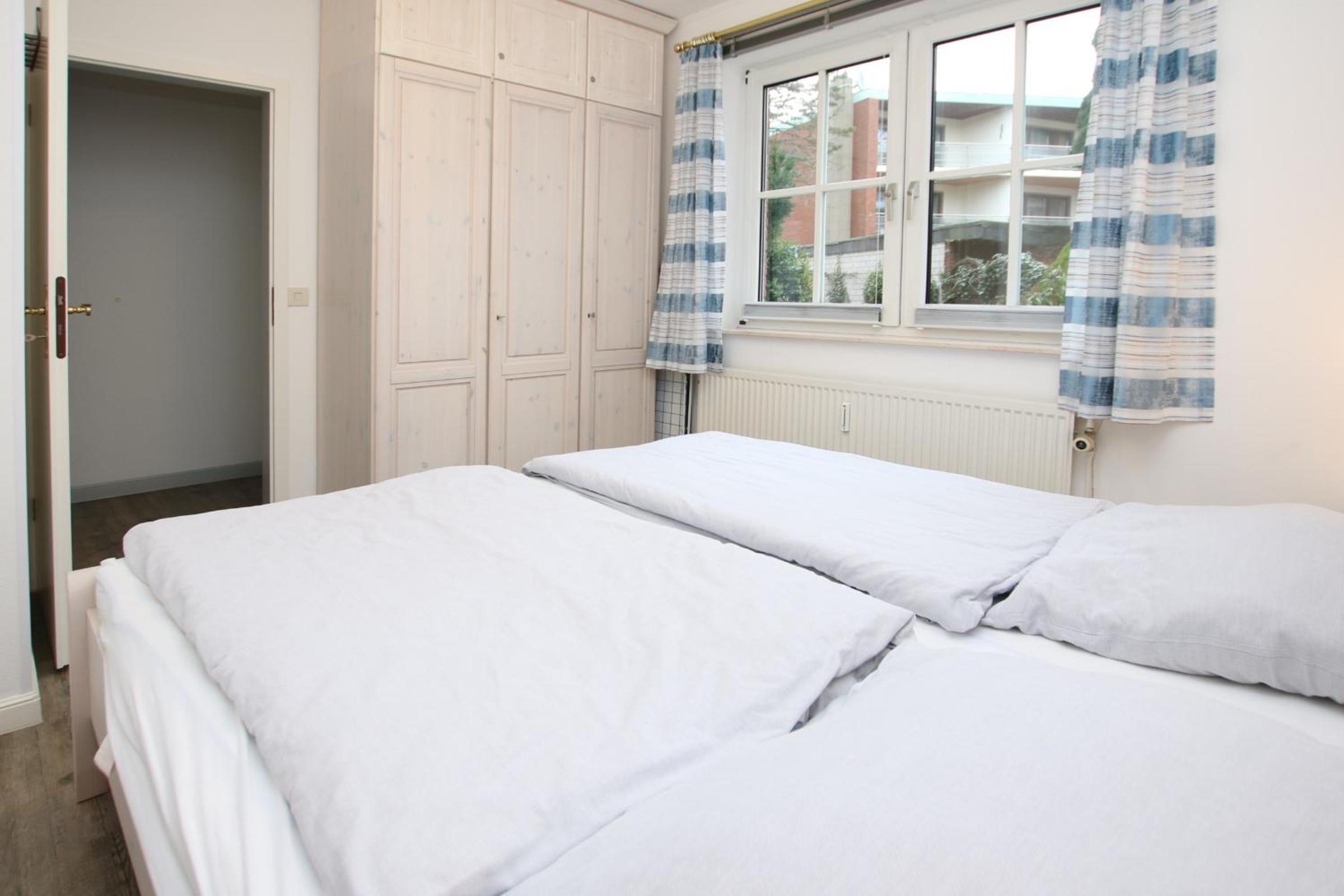 Apartment with Terrace photo 2