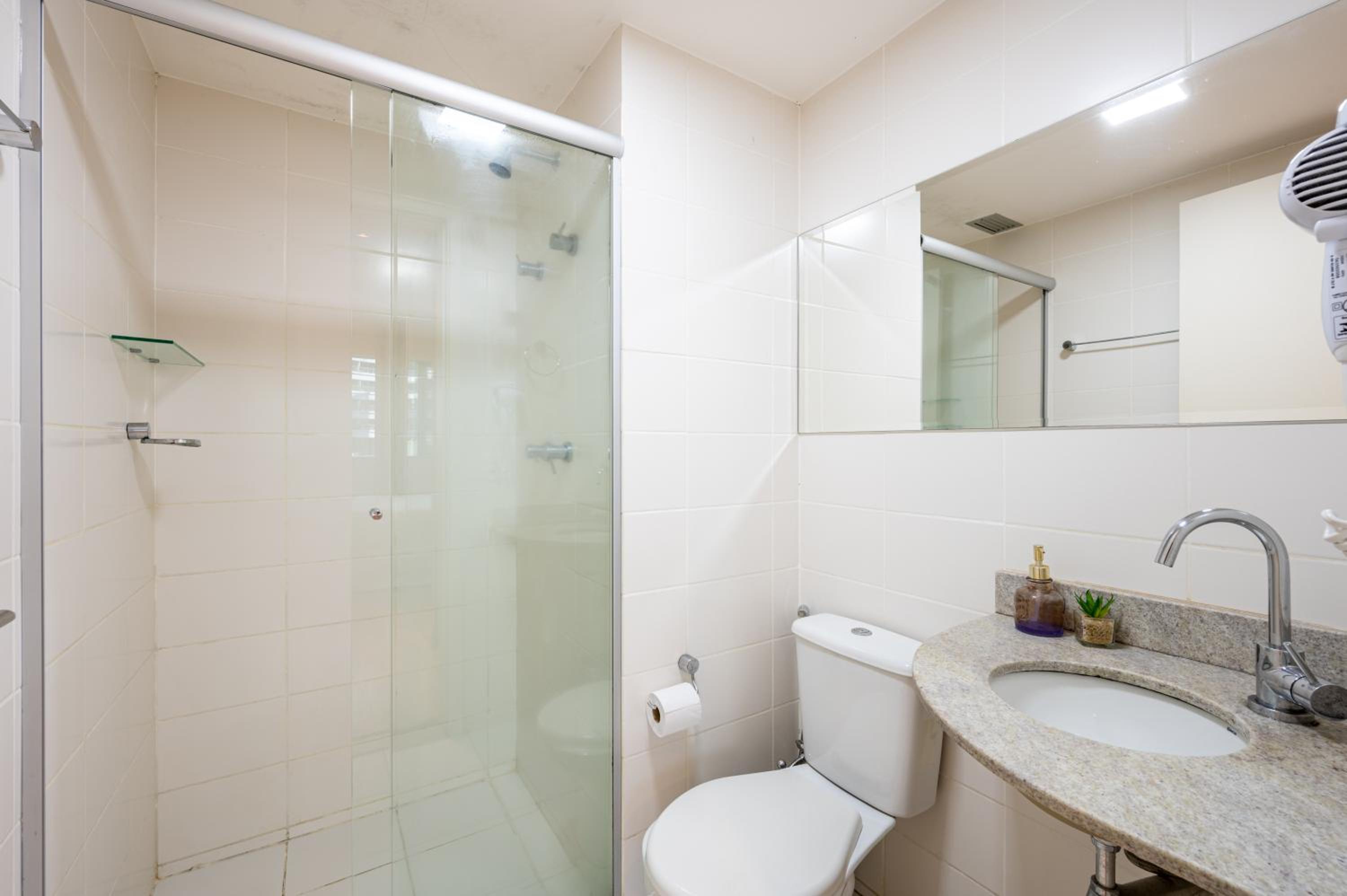 Double Room with Garden View - Photo 3