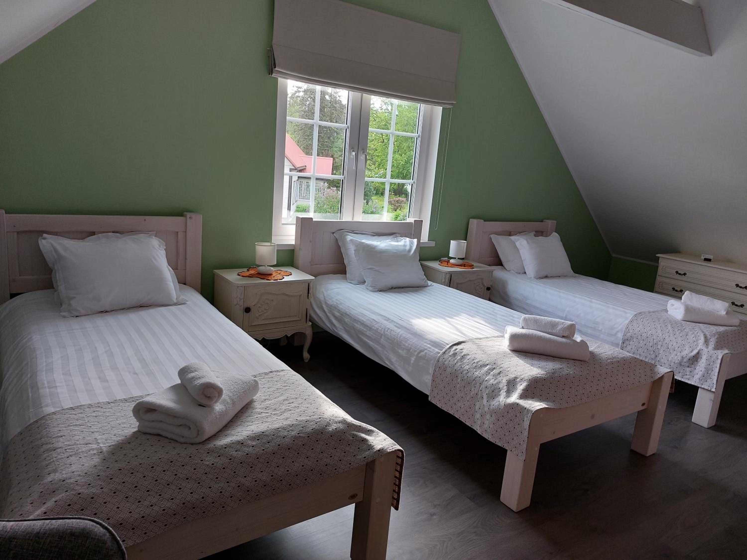 Triple Room with Shower - Photo 1