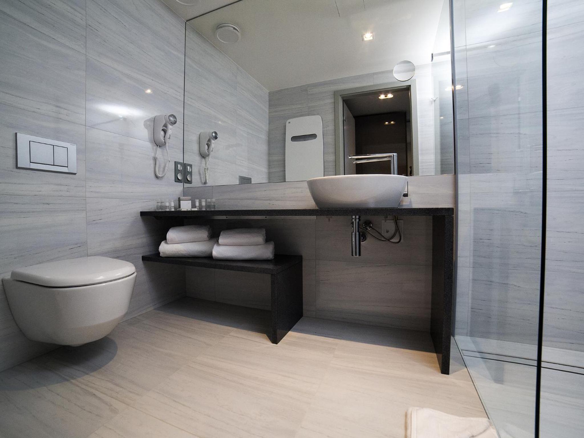 Double or Twin Room - Photo 3