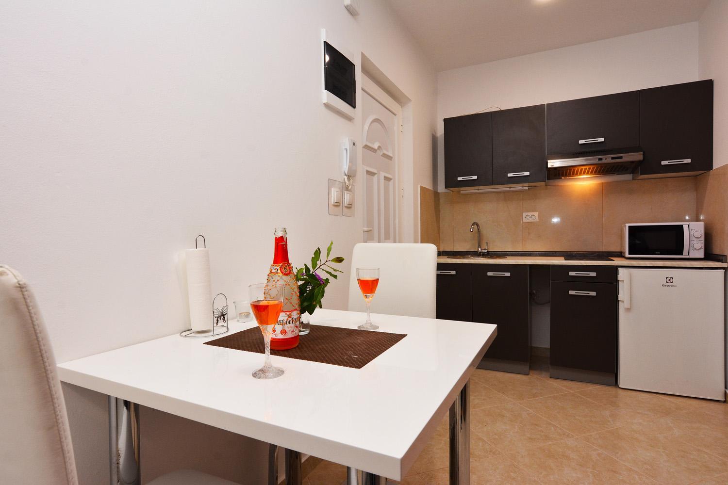 Apartment with Sea View photo 2