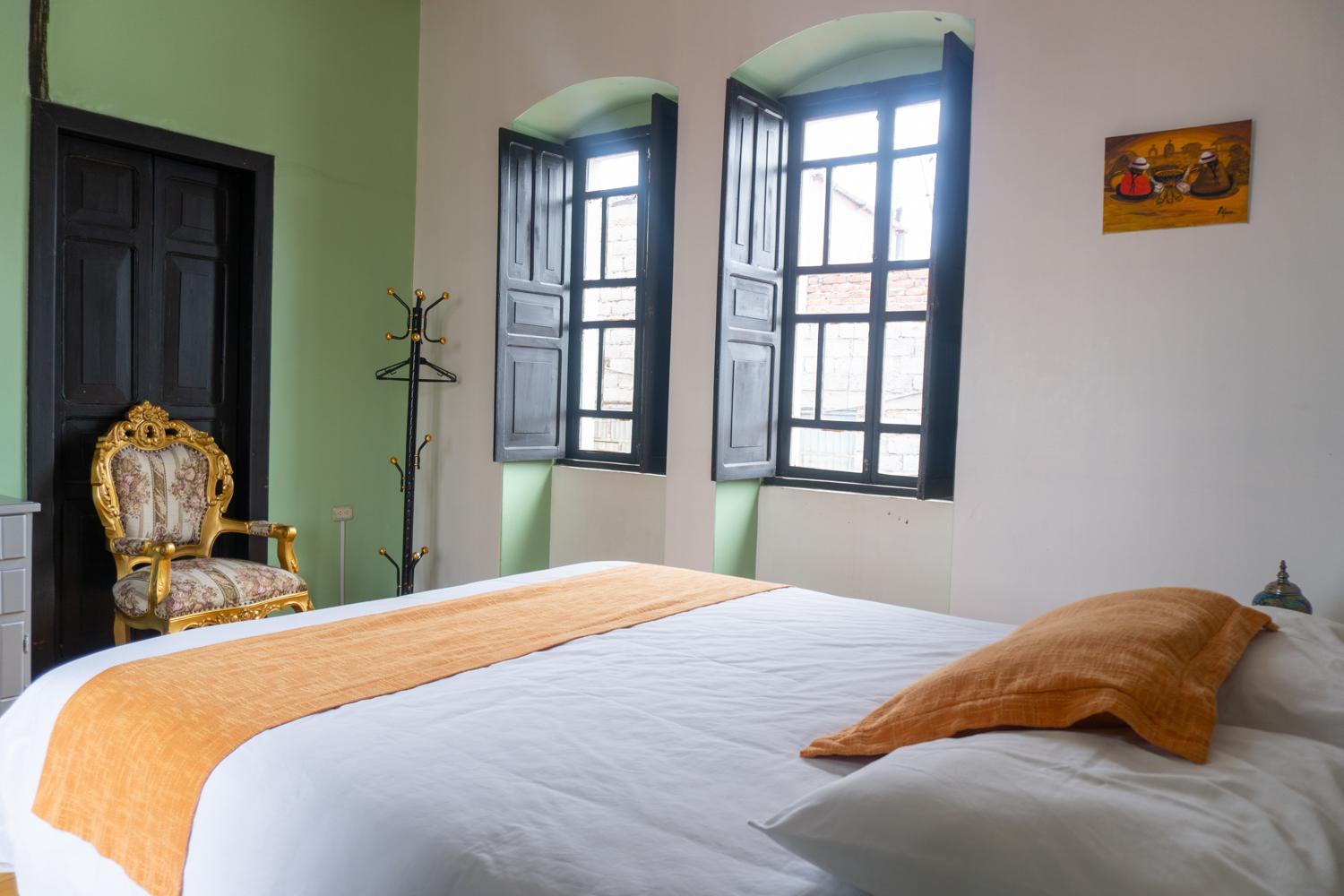 Queen Room with Shared Bathroom