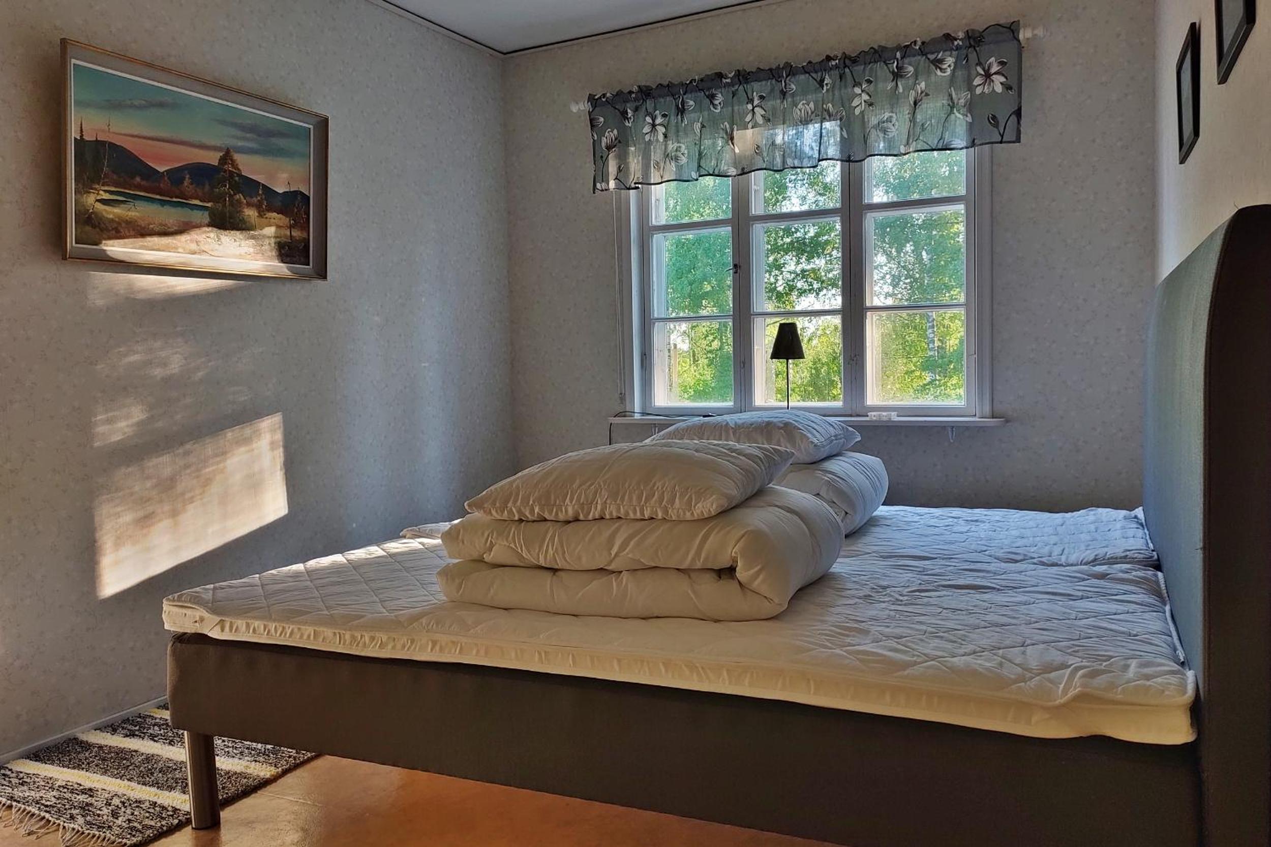 Two-Bedroom House - Photo 7
