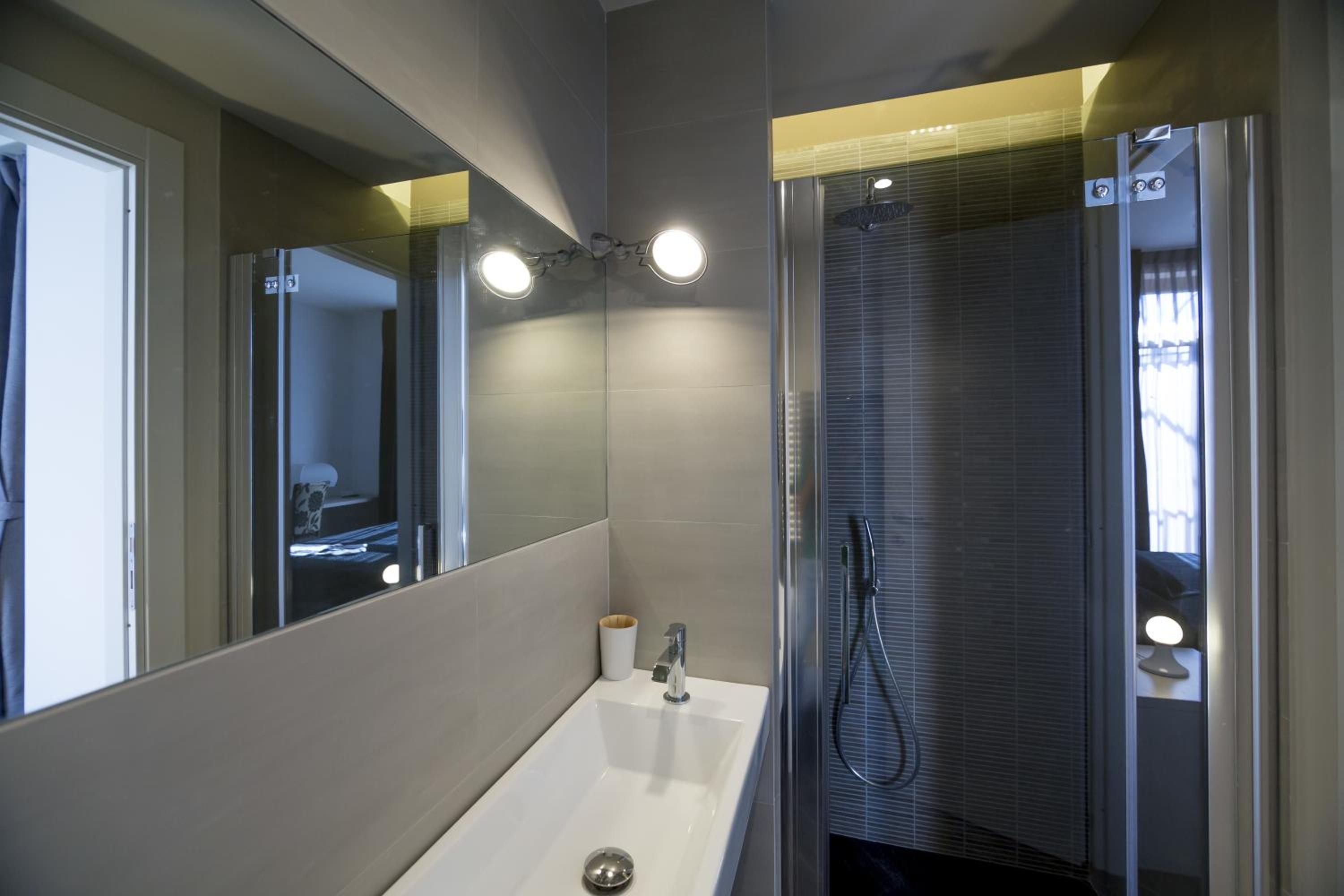 Deluxe Double Room with Spa Bath  photo 3
