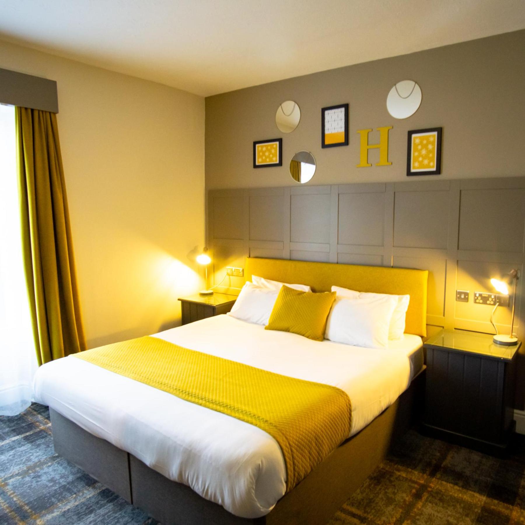 Deluxe King Room photo 3