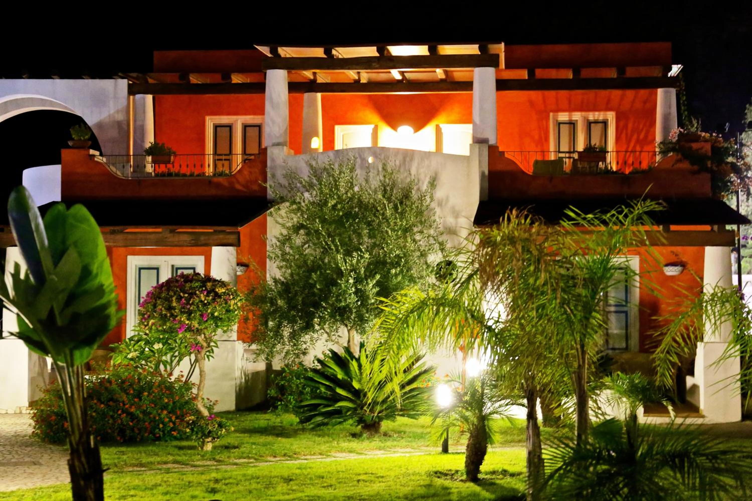 Double Room with Garden View - Photo 4