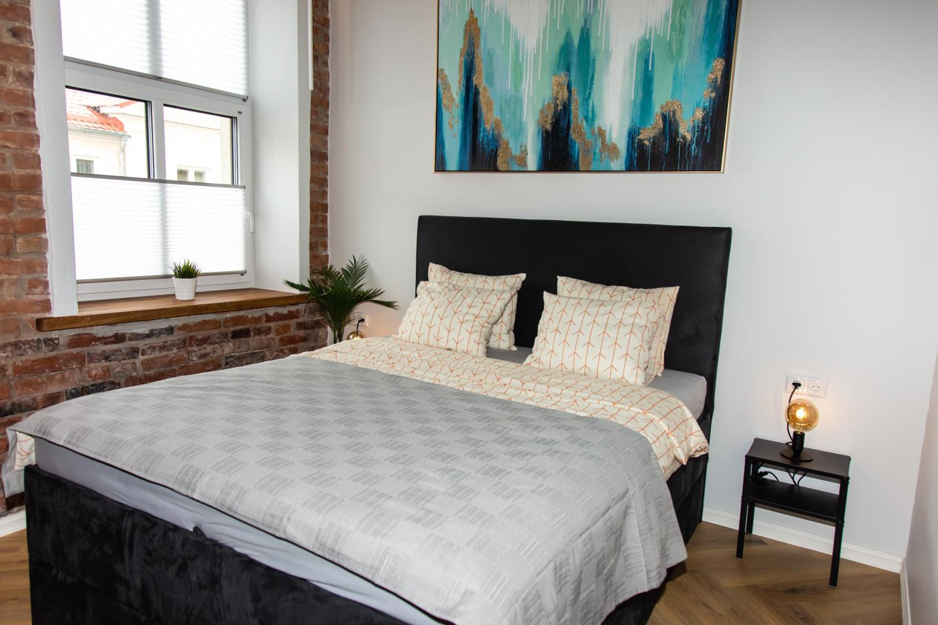 One-Bedroom Apartment - Photo 10