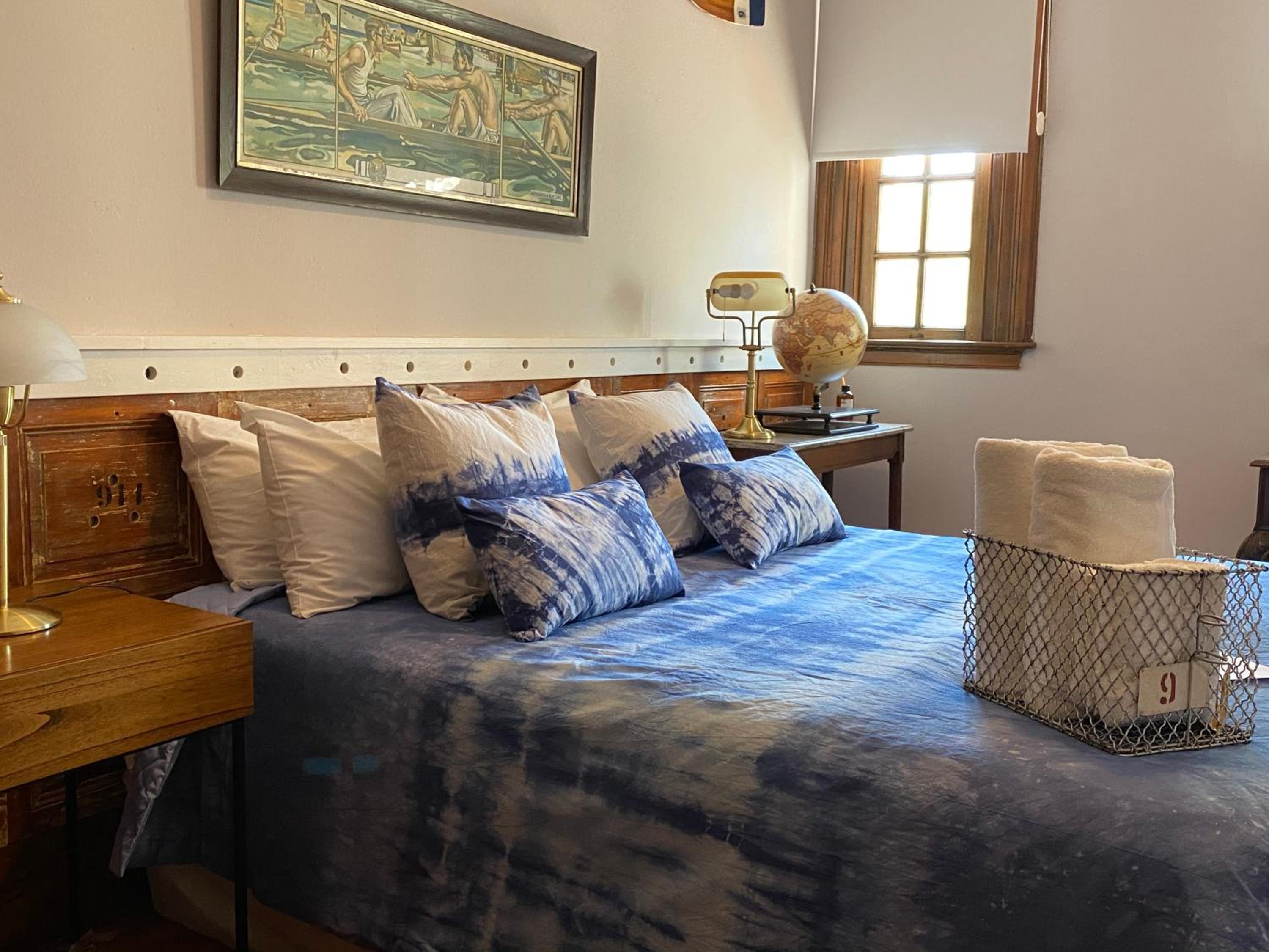 Double Room with Shared Bathroom photo 3