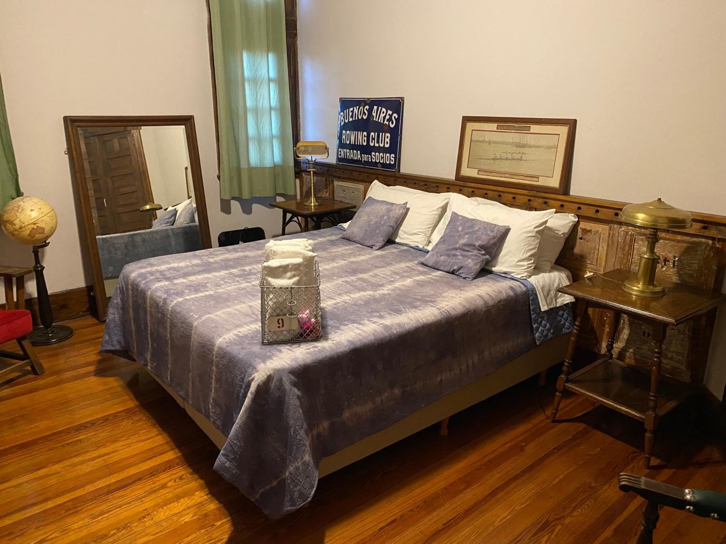 Double or Twin Room with Shared Bathroom photo 2