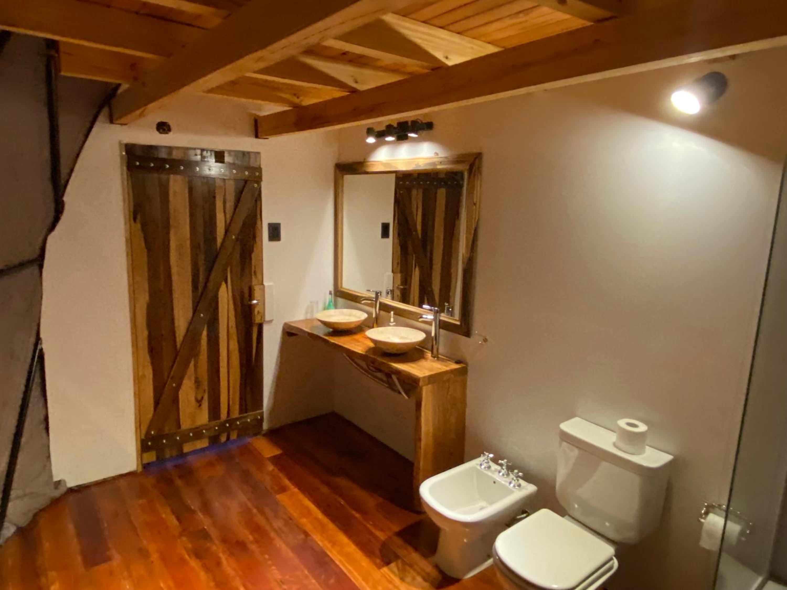 King Suite with Spa Bath photo 2