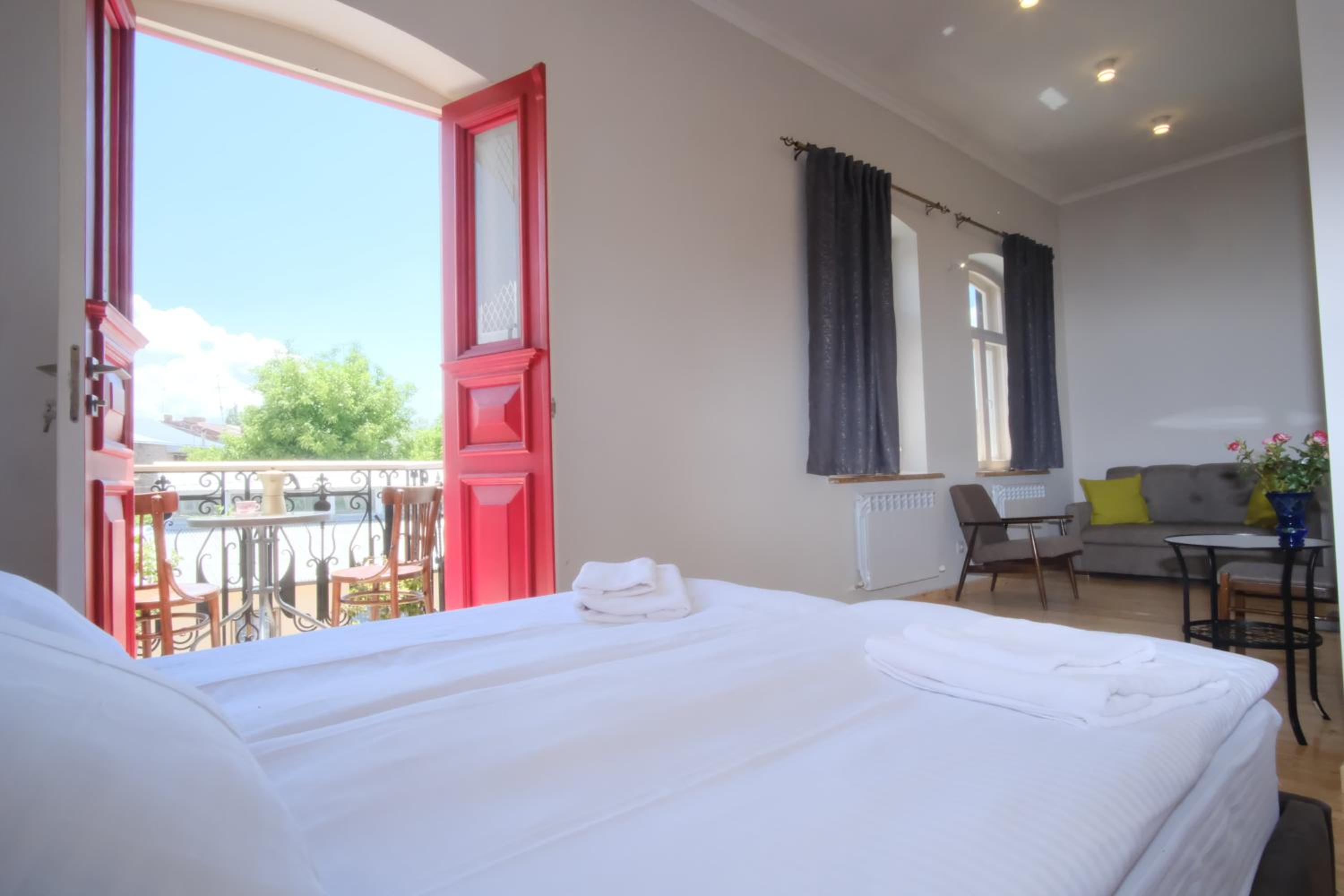Double Room with Balcony photo 3