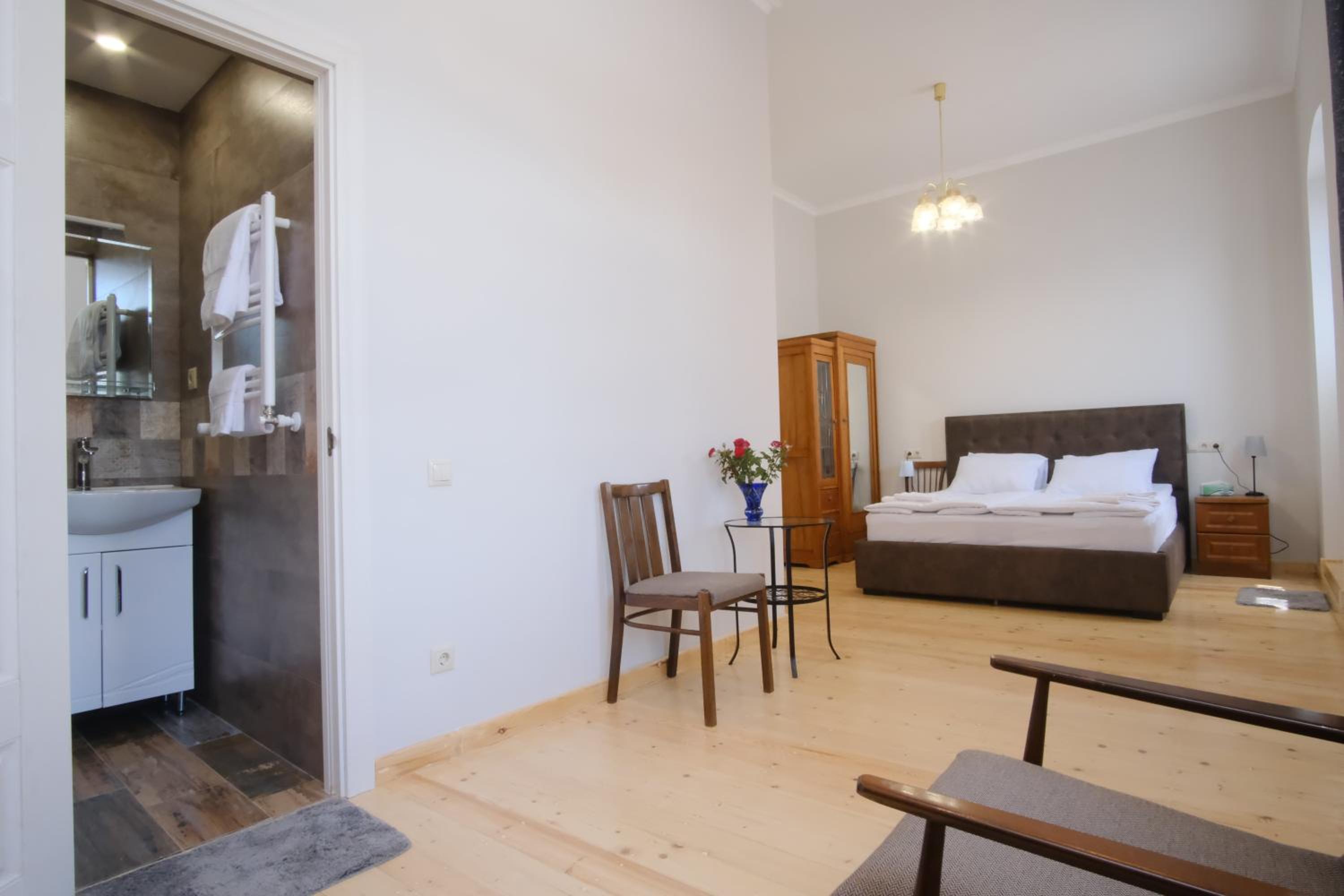Double Room with Balcony photo 3