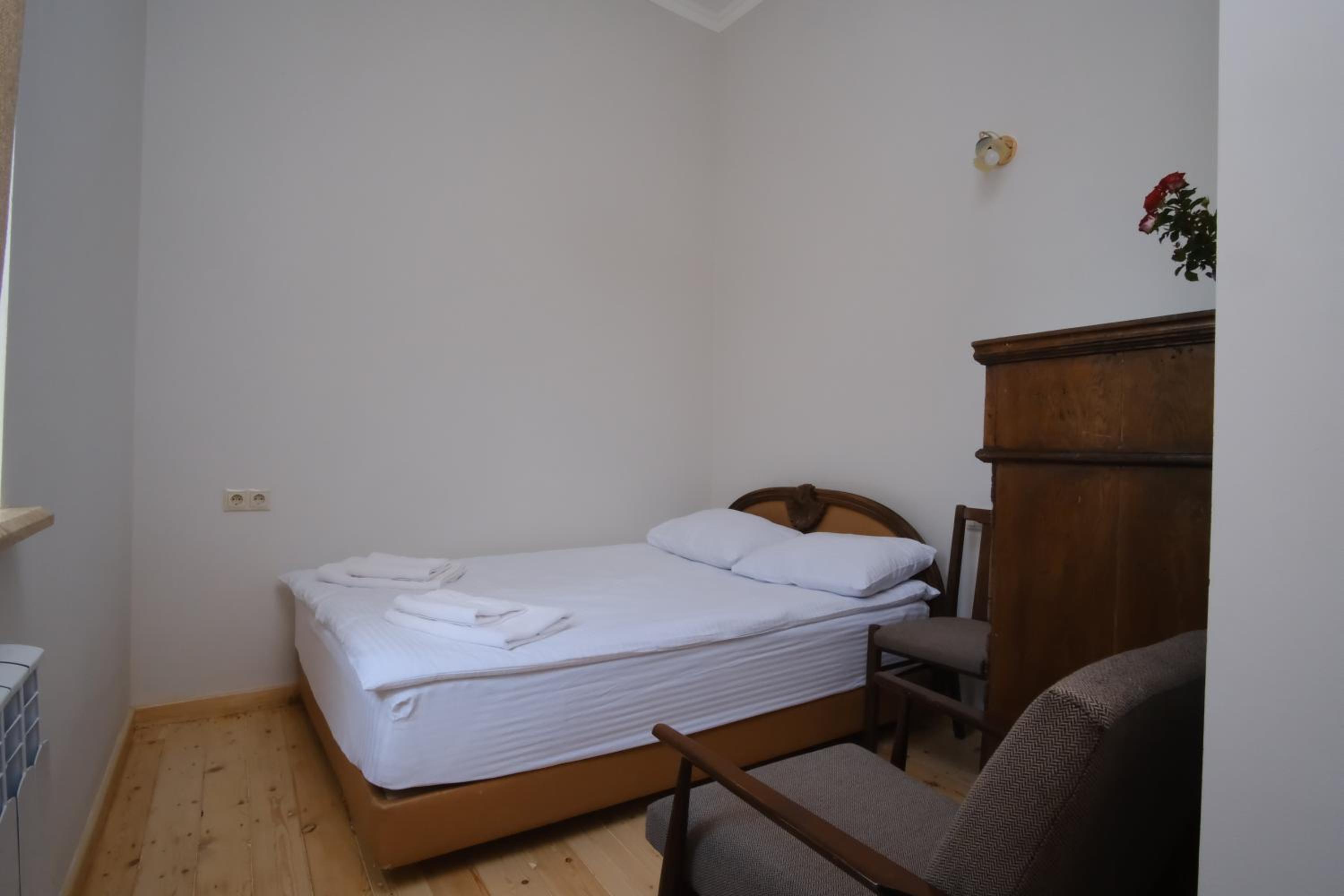 Standard Double Room photo 3