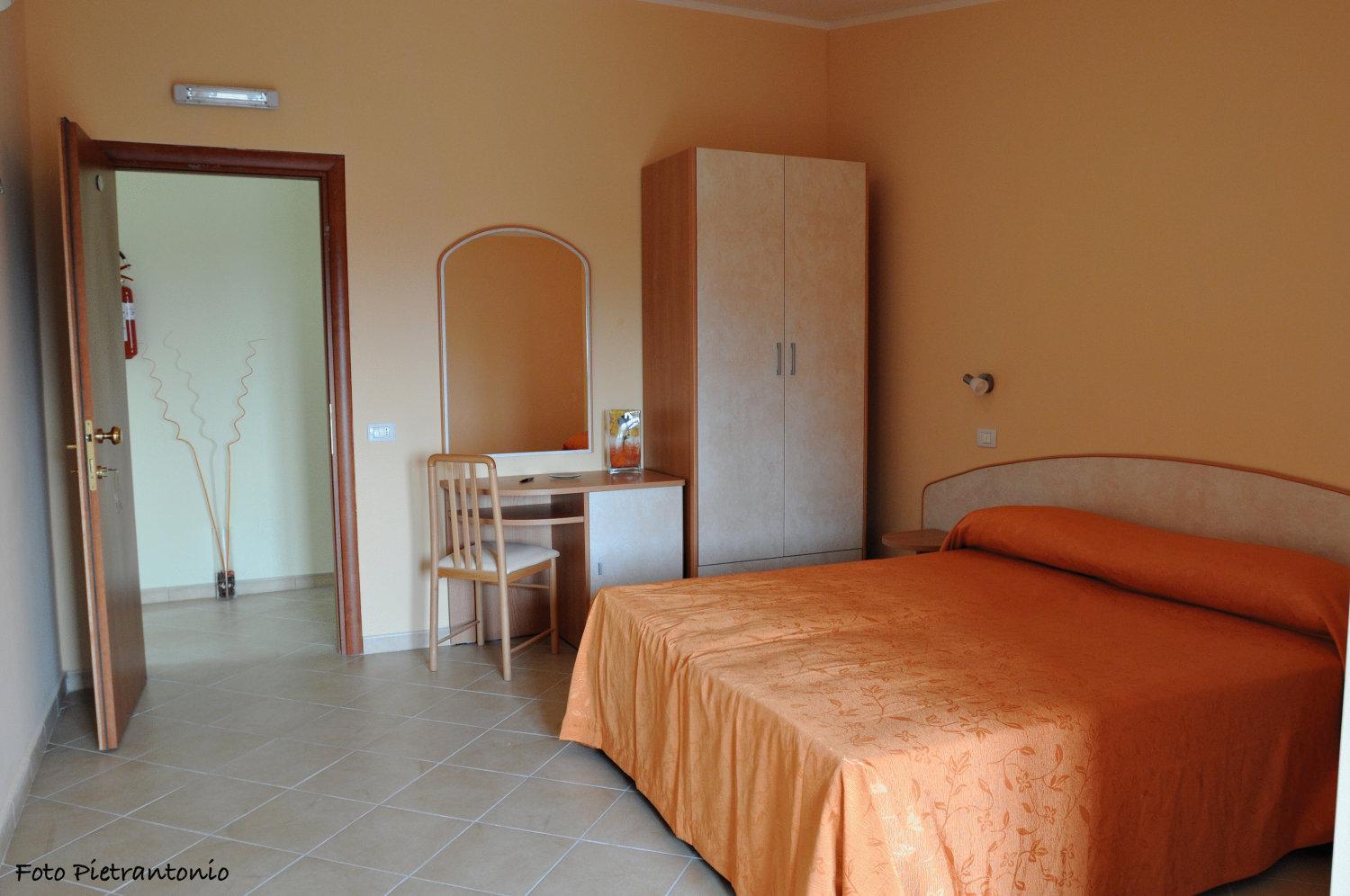 Double or Twin Room - Photo 2