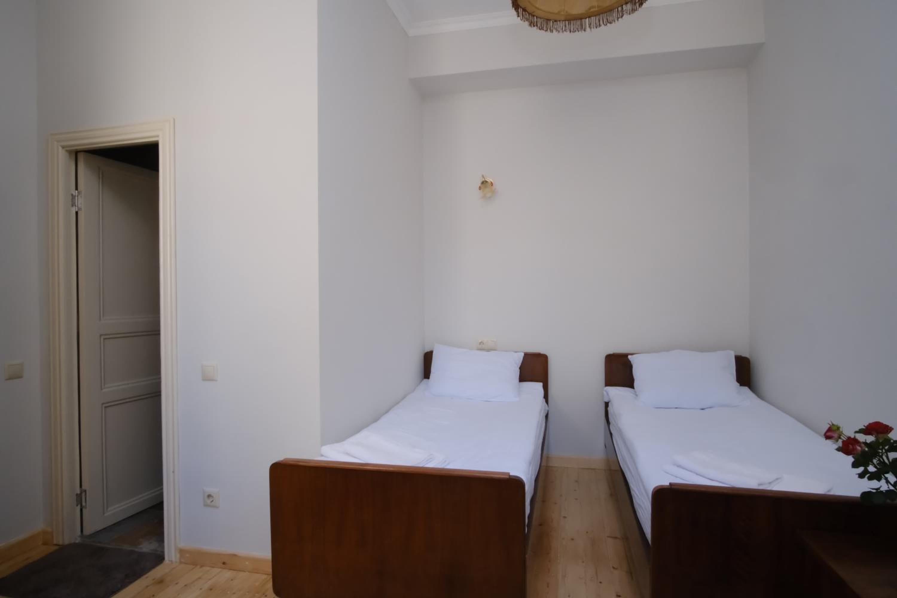 Standard Twin Room photo 3