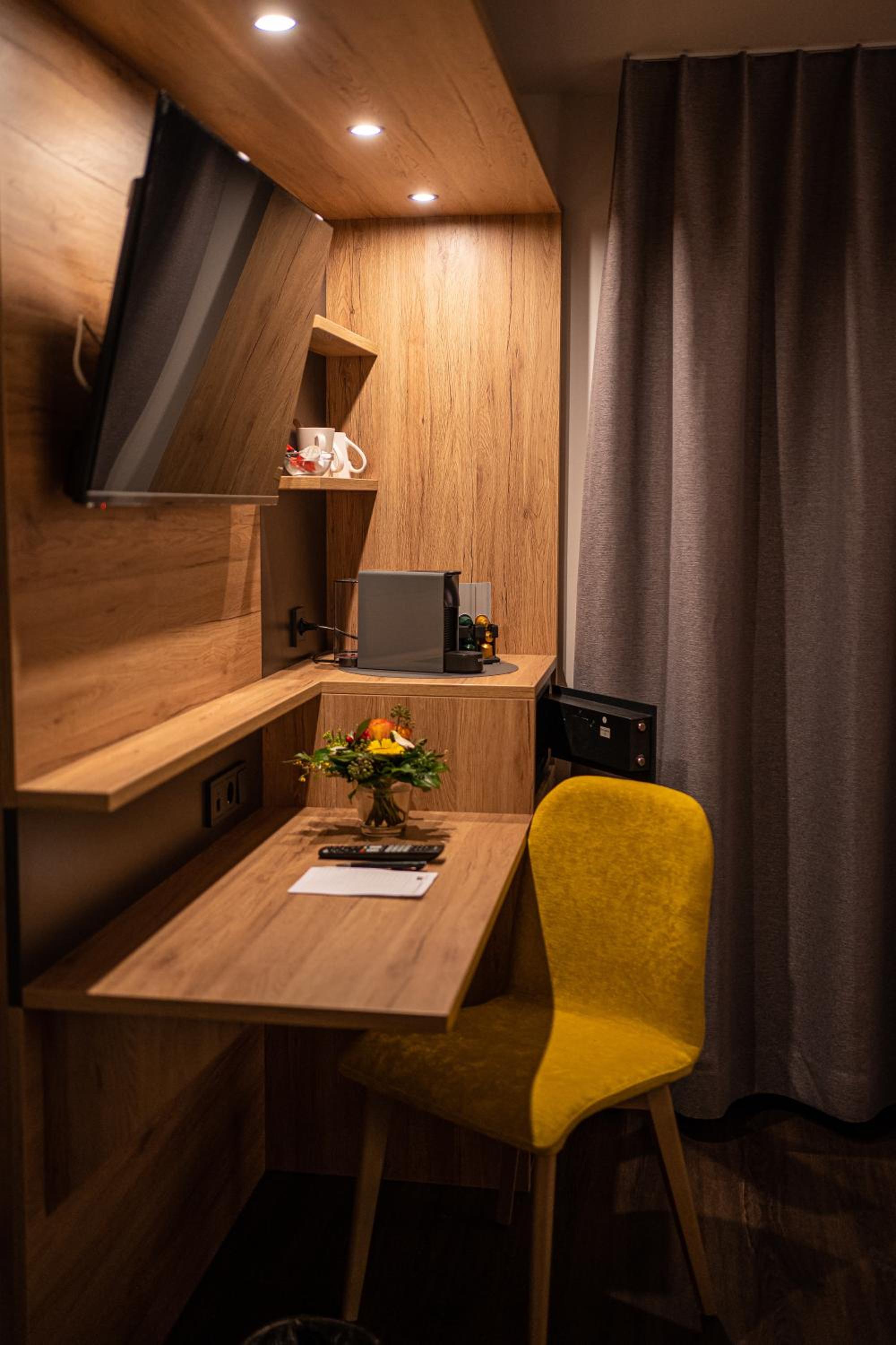 Superior Queen Room