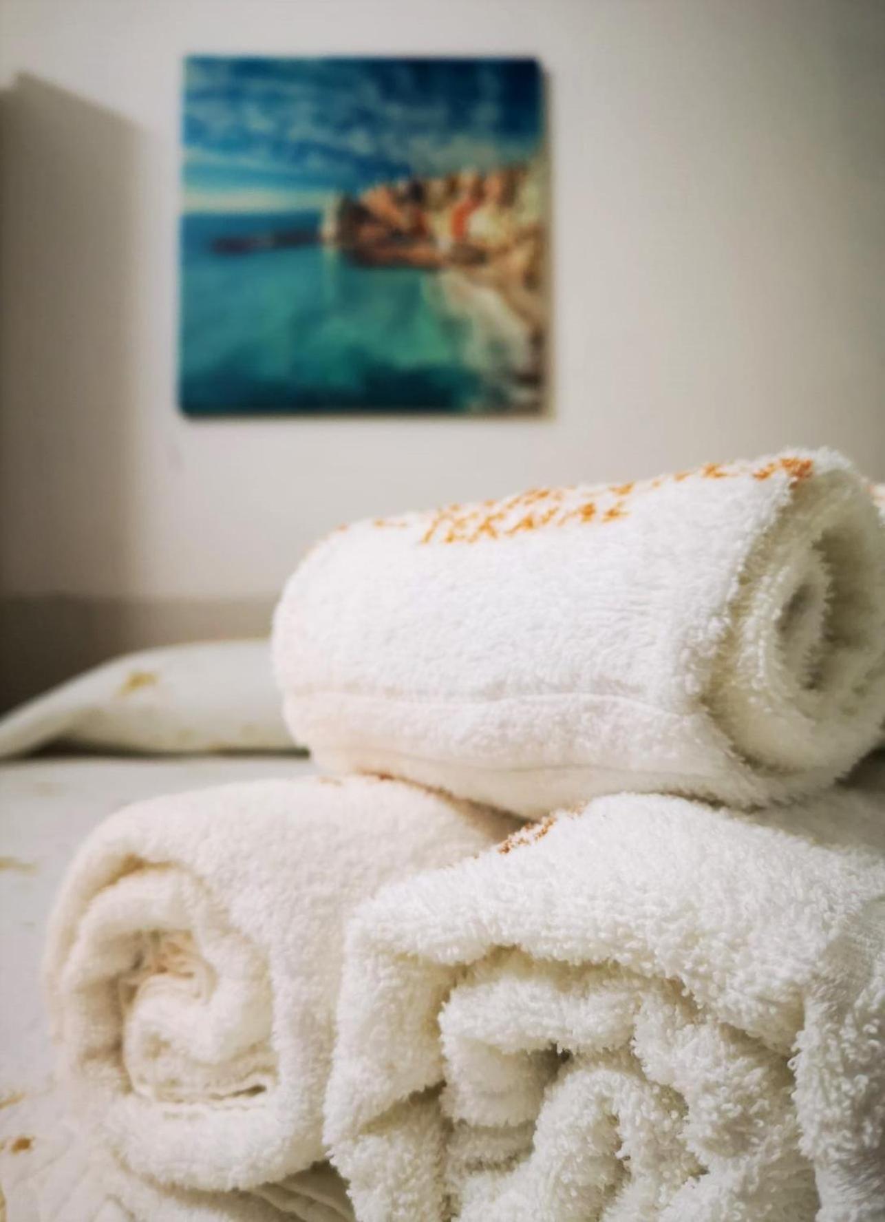 Double Room (1 Adult + 1 Child)