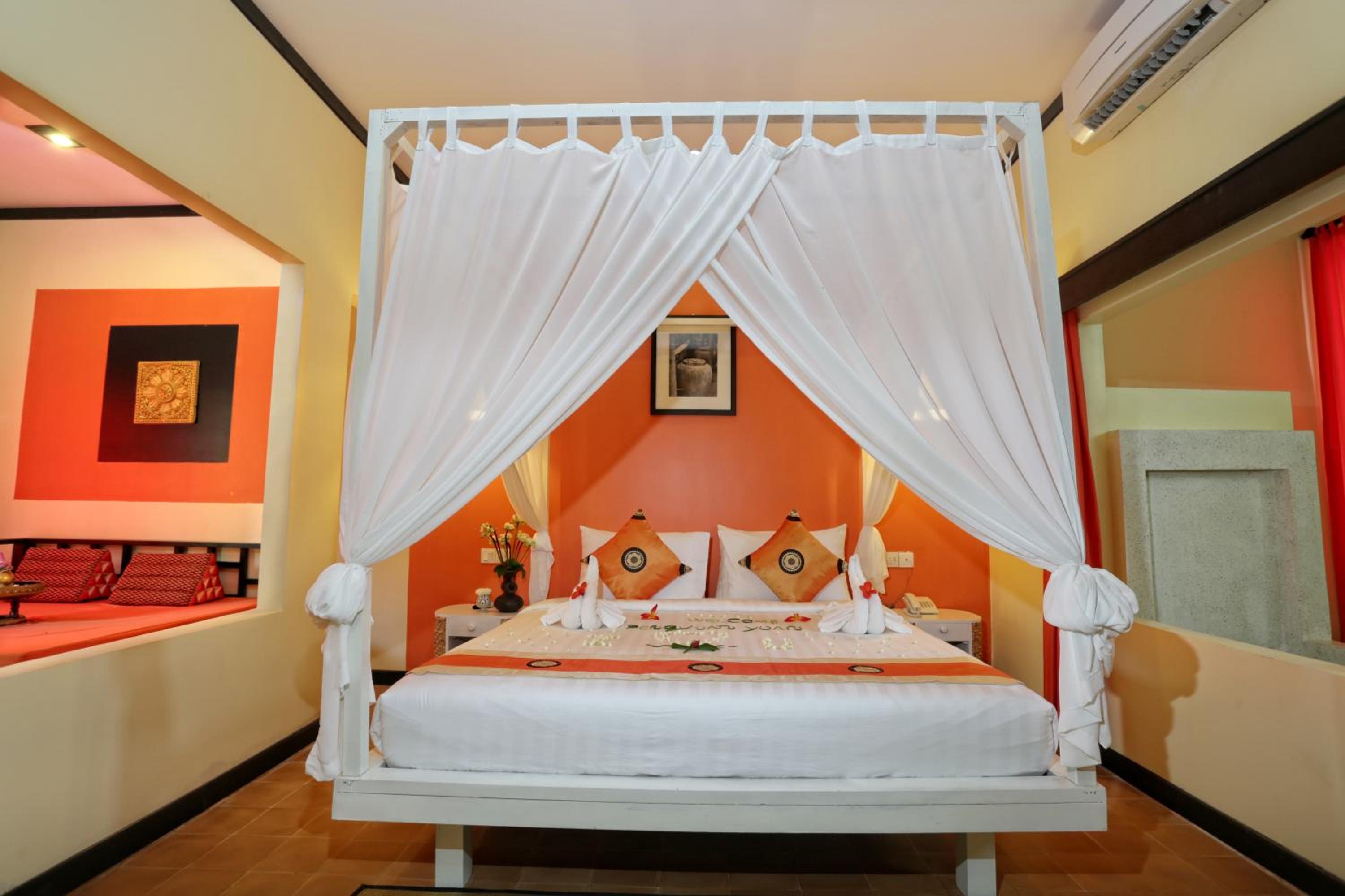 Privilege Pool View Suite with Balcony - Free Pick-Up photo 1