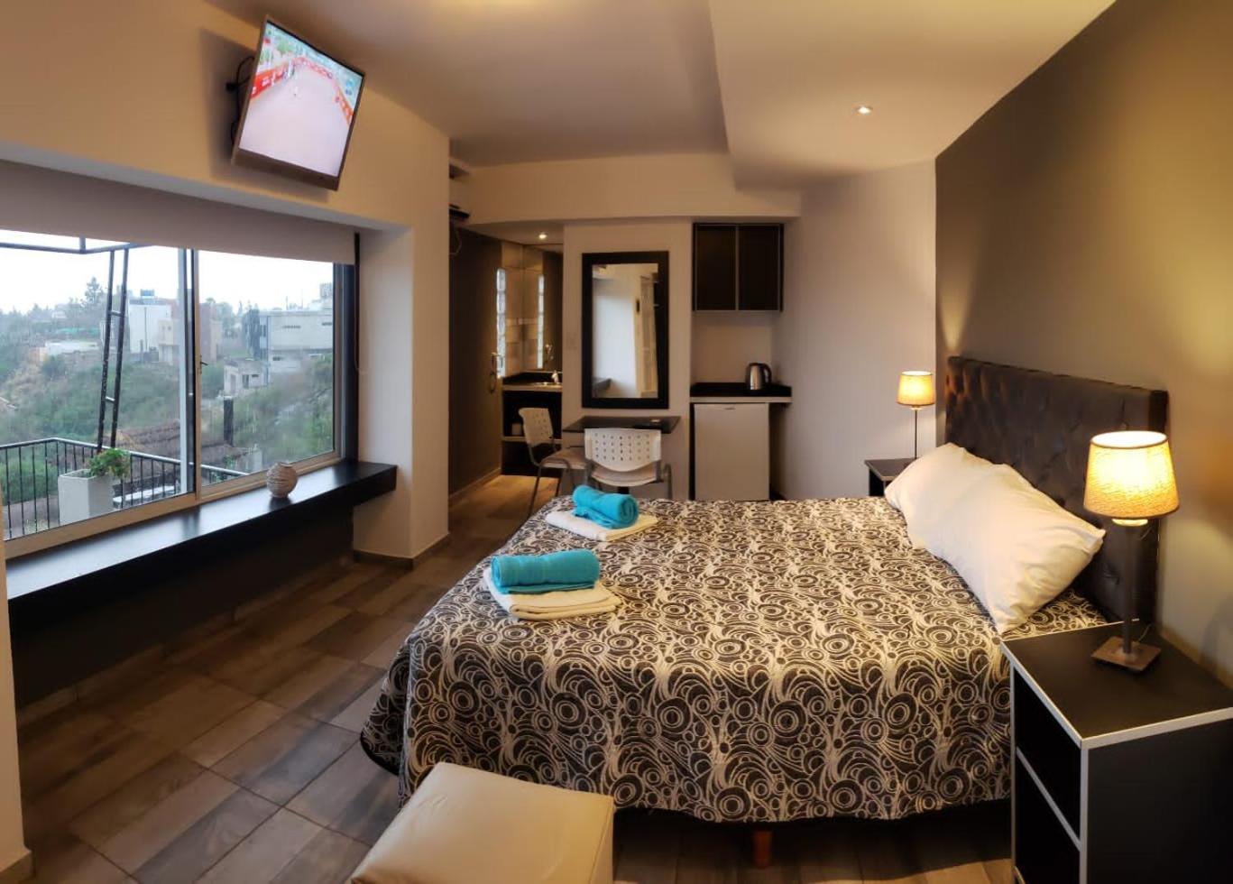 Double Room with Balcony photo 3