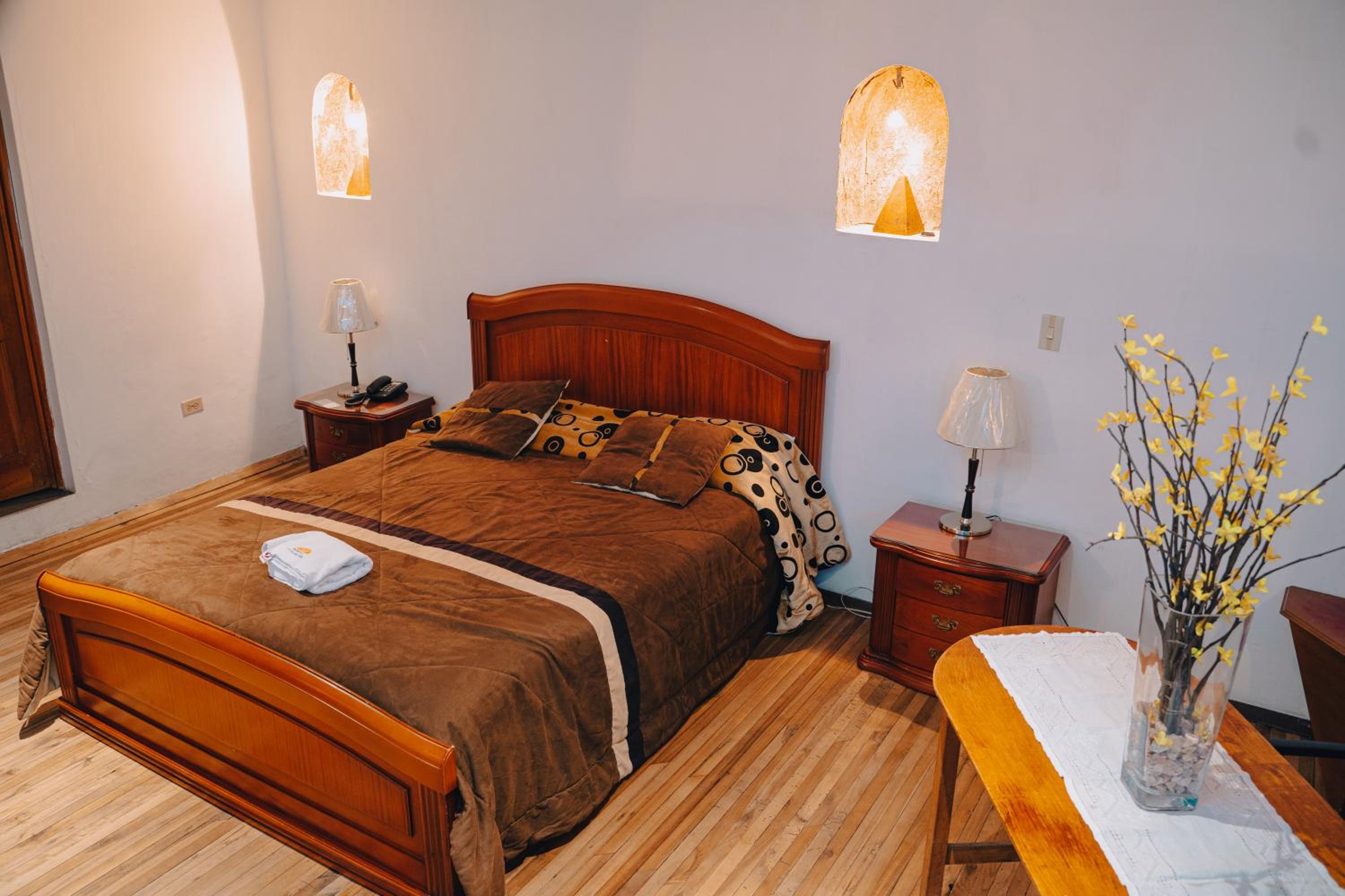 Deluxe Family Room photo 1
